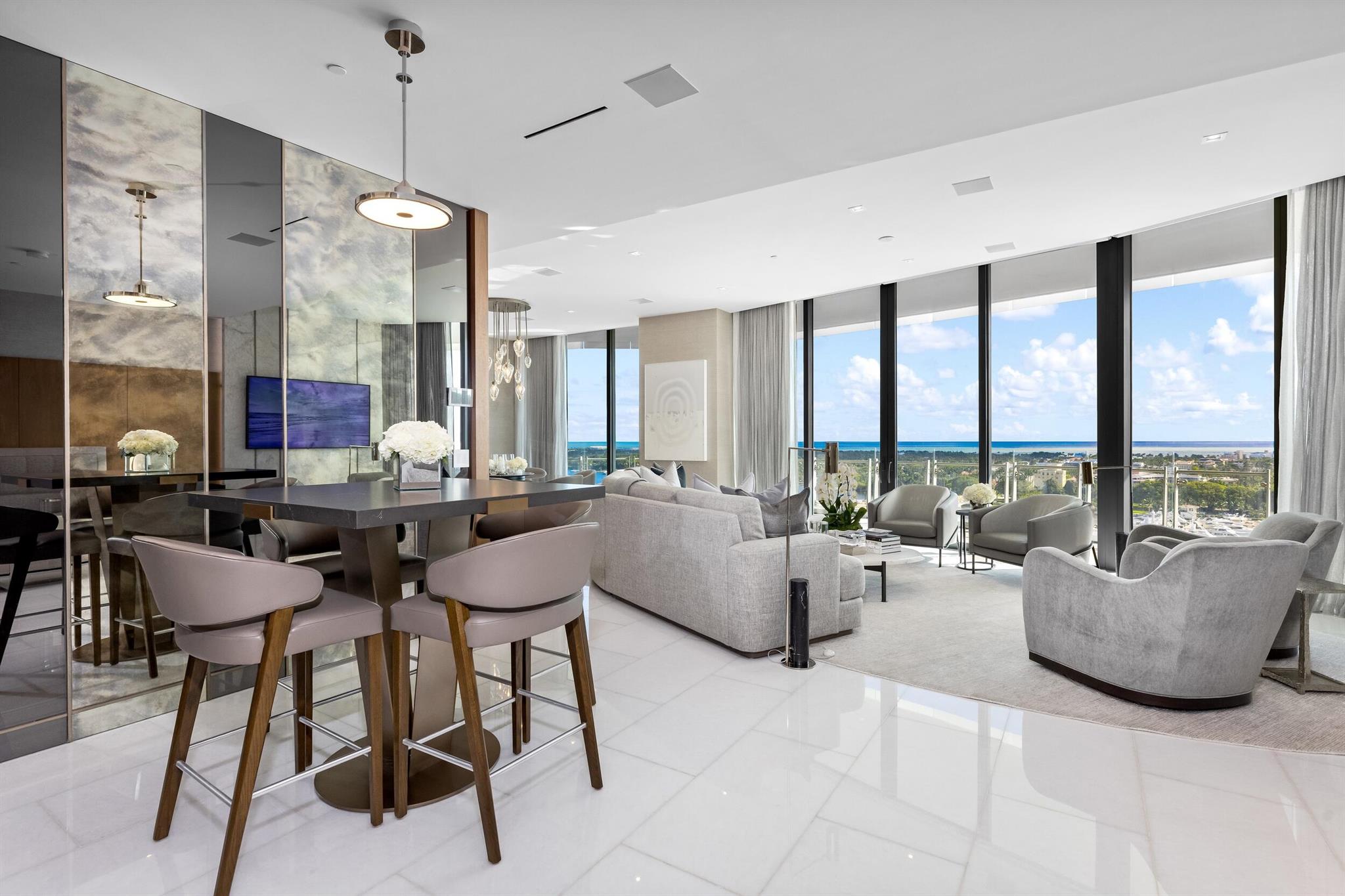 BRISTOL CONDO - Residential