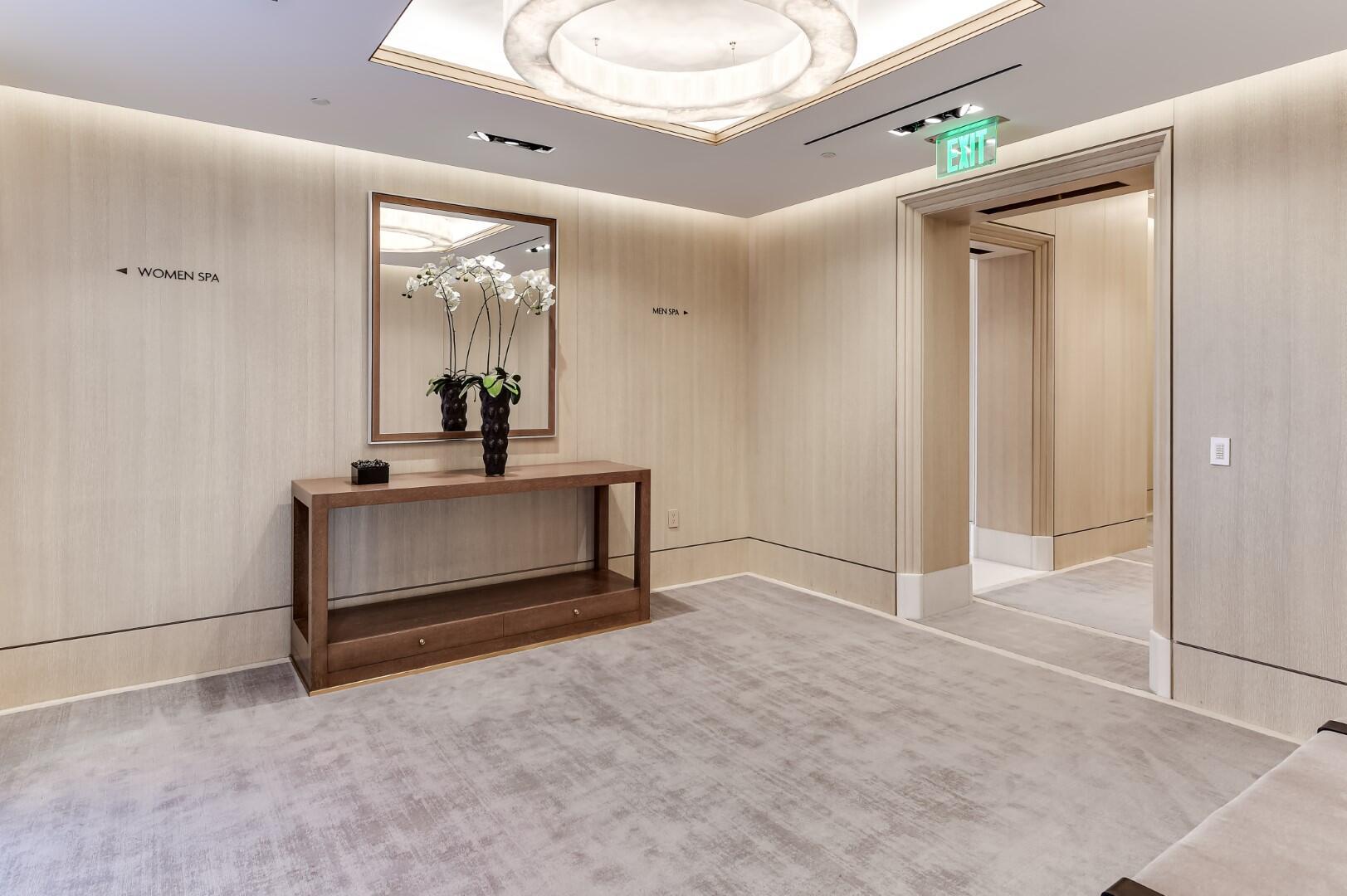 BRISTOL CONDO - Residential