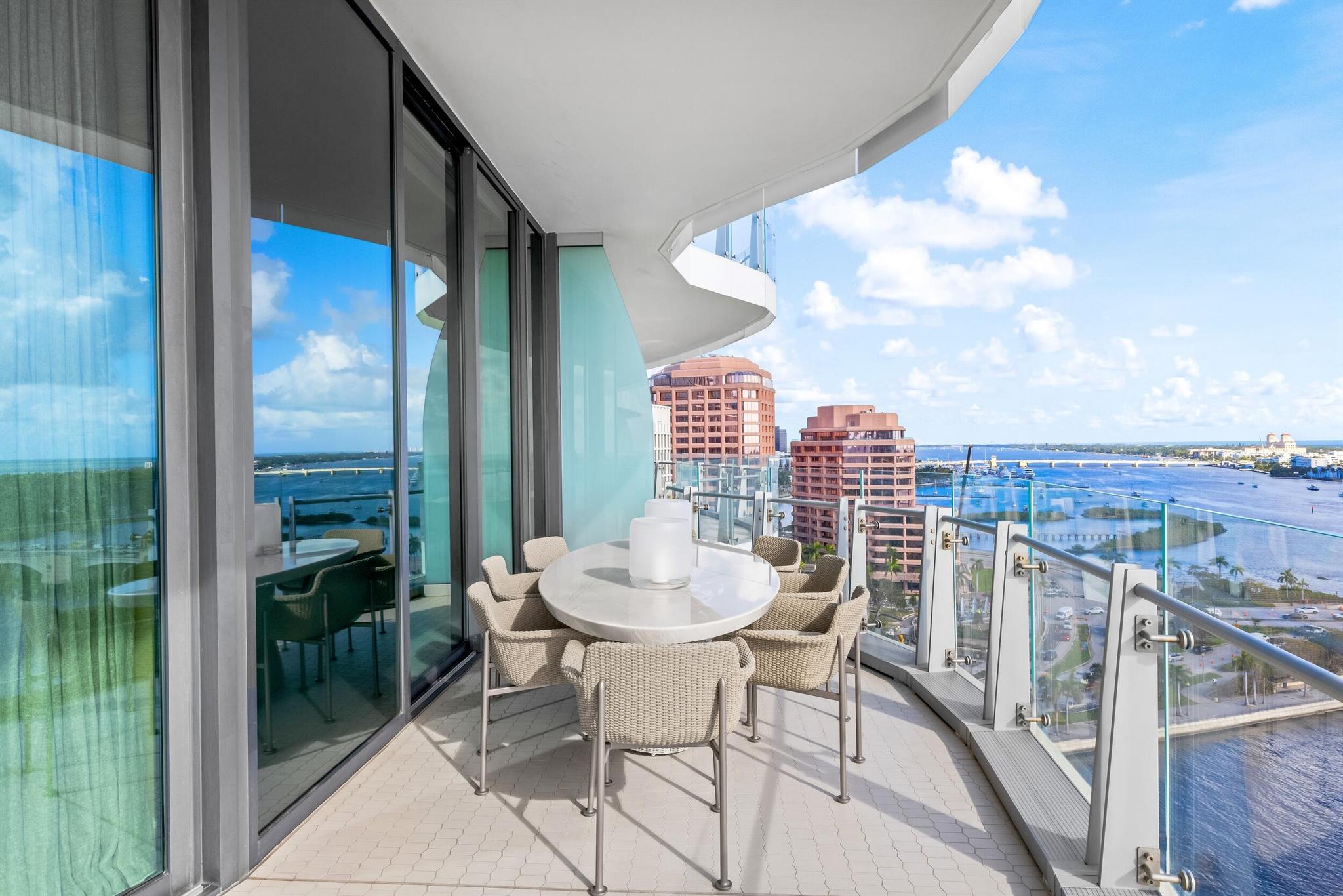 BRISTOL CONDO - Residential