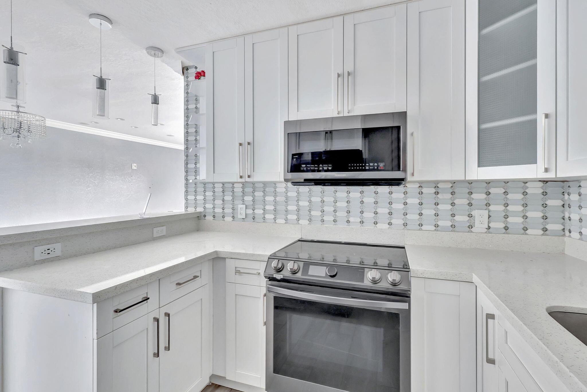 LAKE VIEW CONDO APTS - Residential Lease