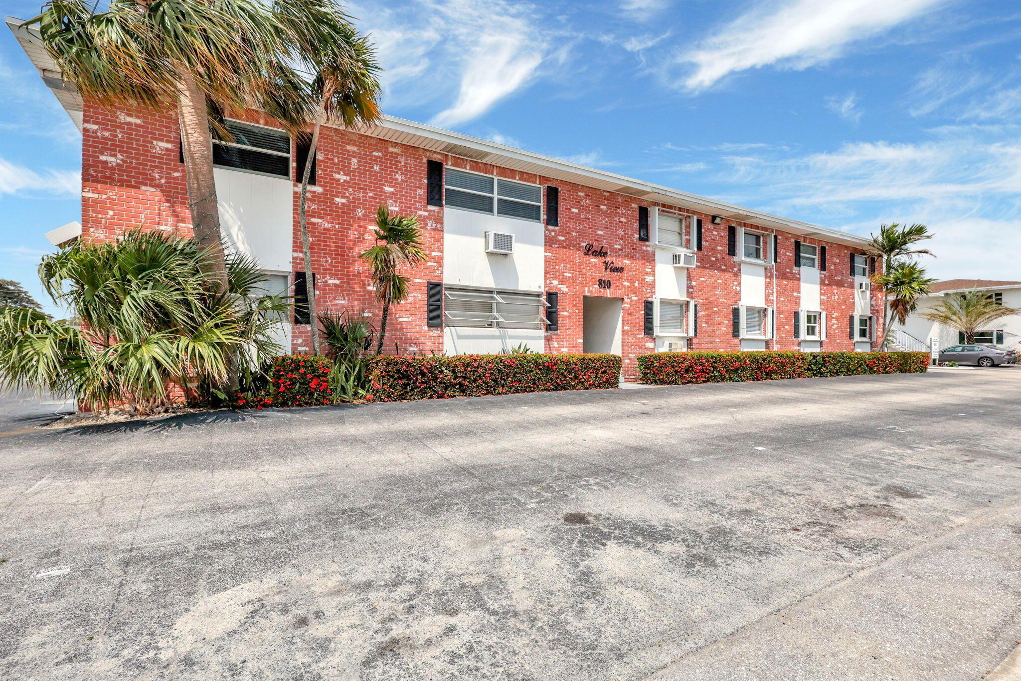 LAKE VIEW CONDO APTS - Residential Lease