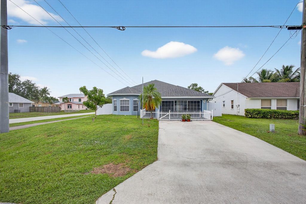 Photo of 6354 Barbara Street, Jupiter, FL 33458 (MLS # R11121405)