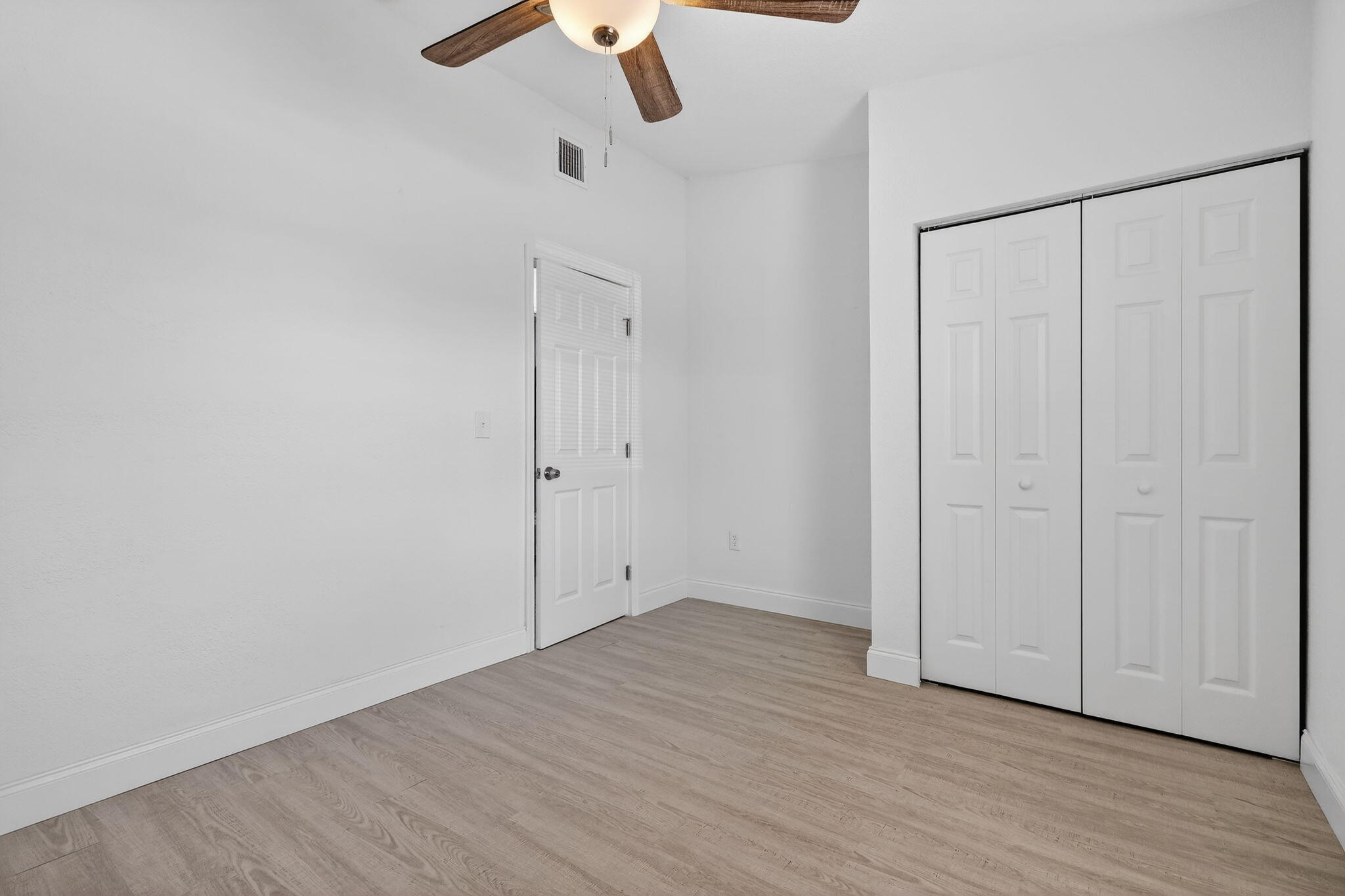 LAKE FOREST SEC ONE - Residential