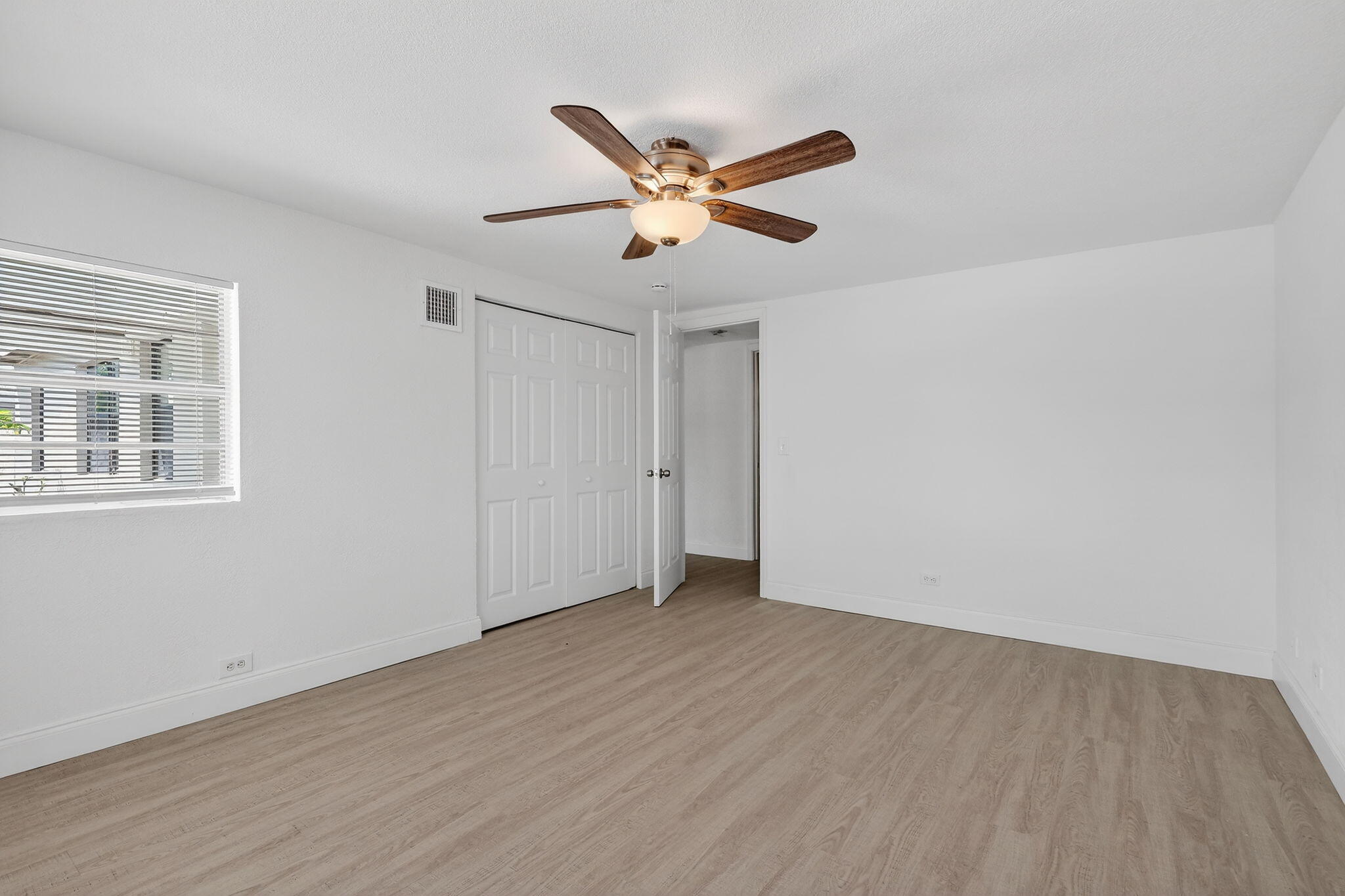 LAKE FOREST SEC ONE - Residential