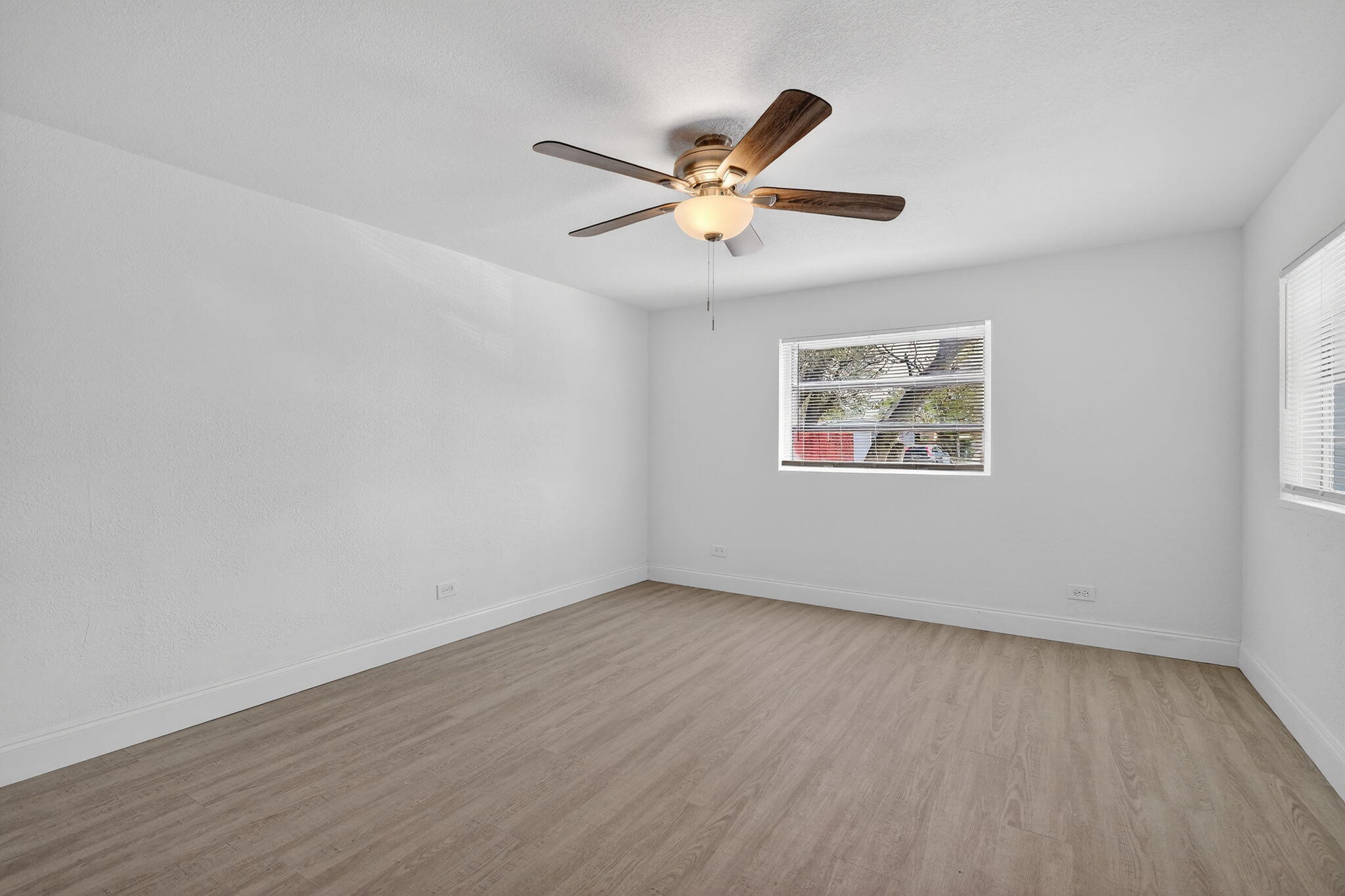 LAKE FOREST SEC ONE - Residential