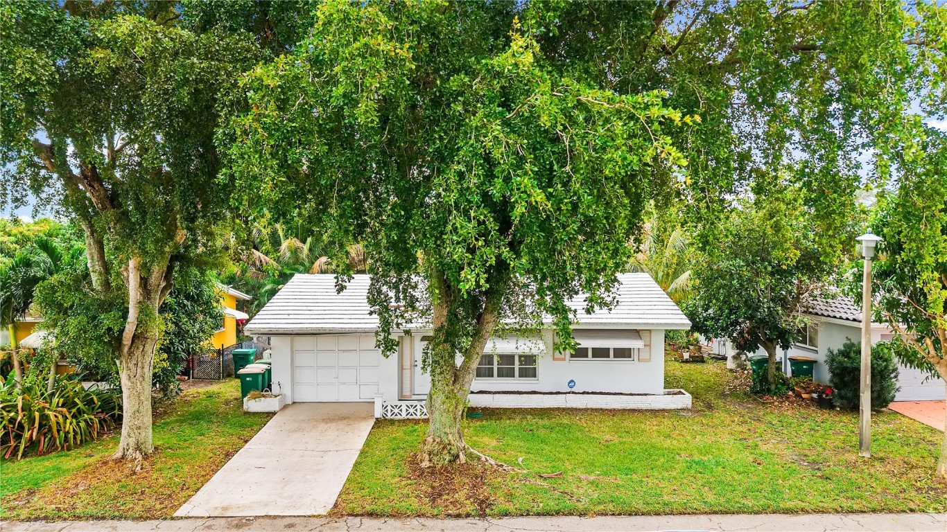 Mainlands Of Tamarac Lake - Residential