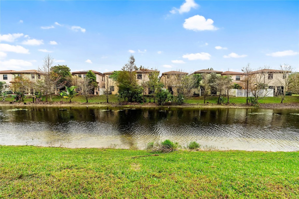 Mainlands Of Tamarac Lake - Residential