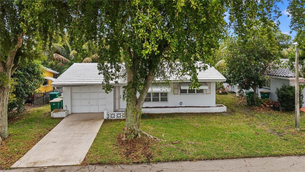 Photo of 5702 NW 47th Lane, Tamarac, FL 33319 (MLS # F10545985)