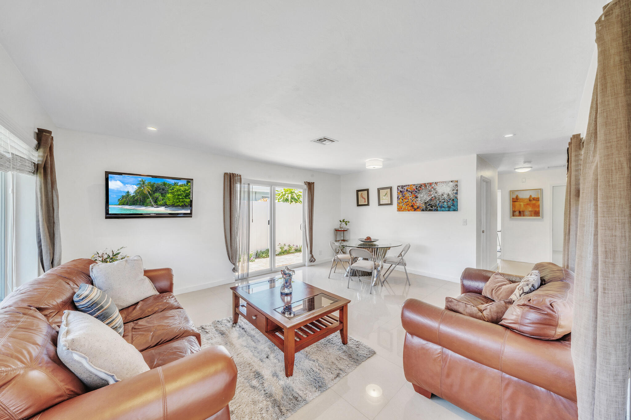 CORAL WOODS - Residential Income
