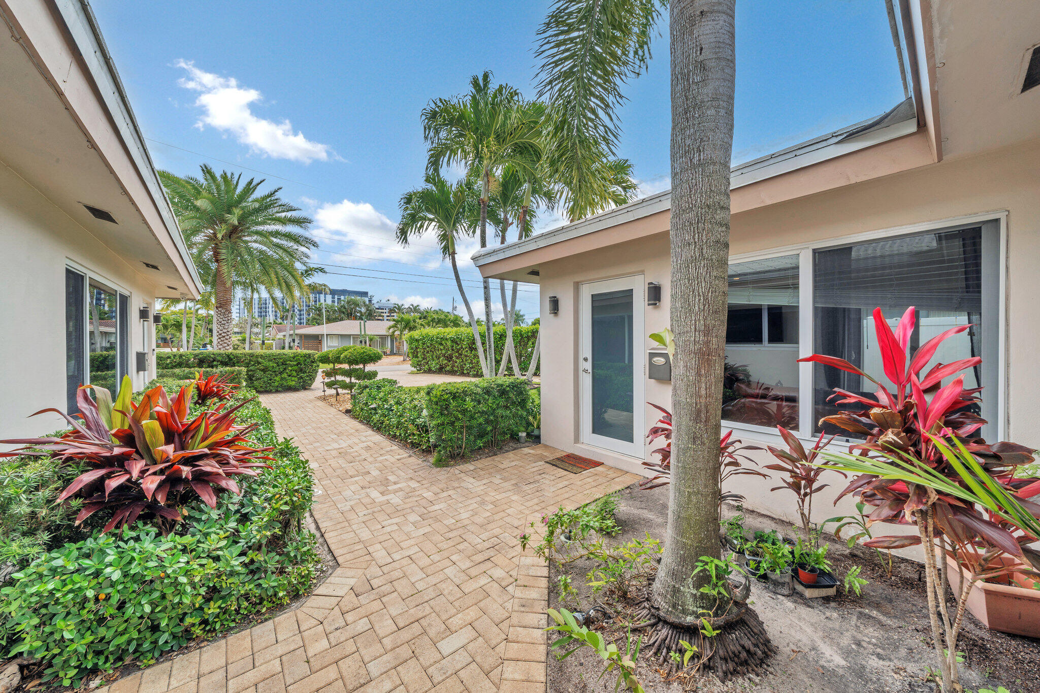 CORAL WOODS - Residential Income