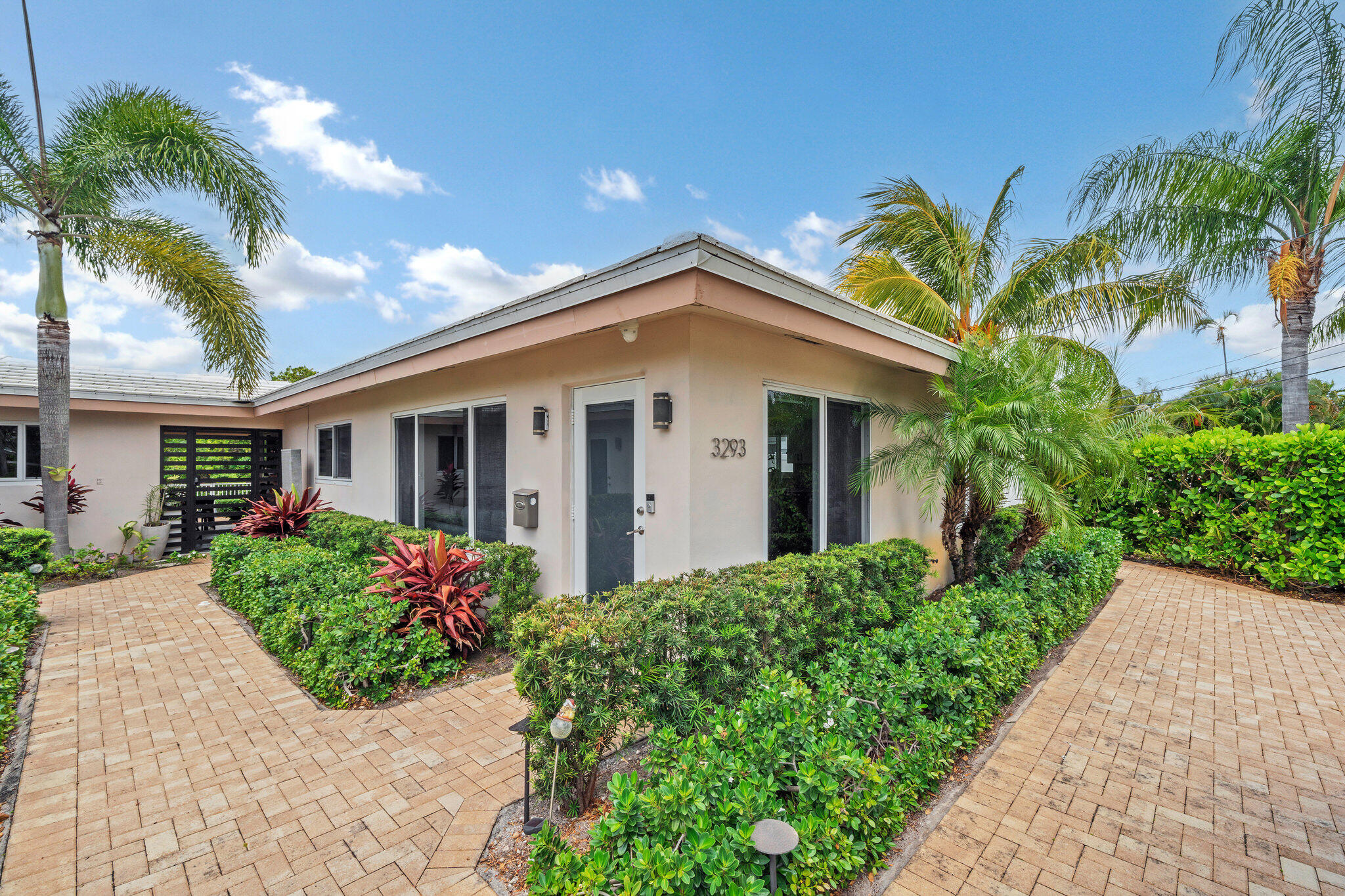 CORAL WOODS - Residential Income