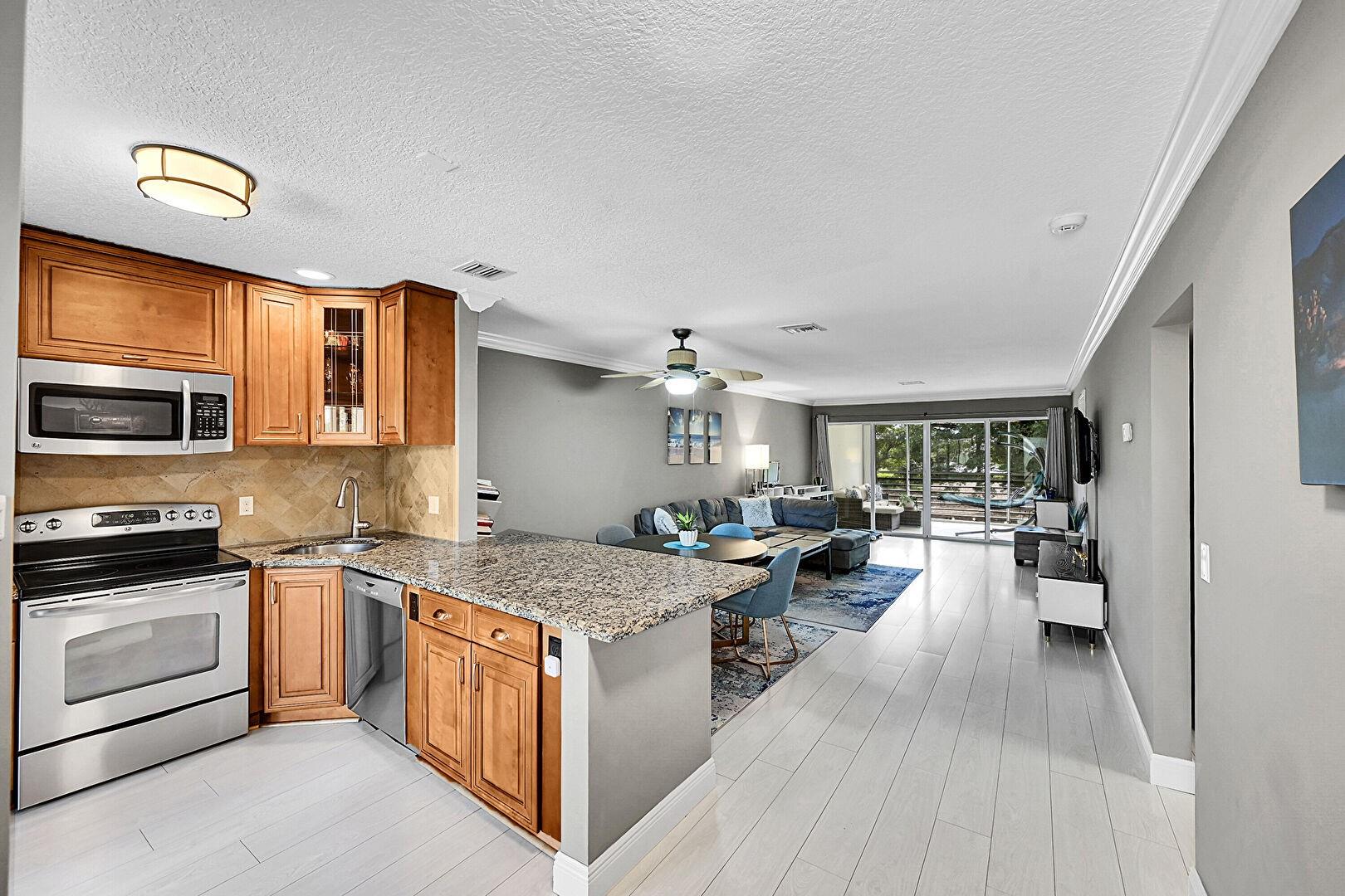 11800 Avenue of the PGA 14