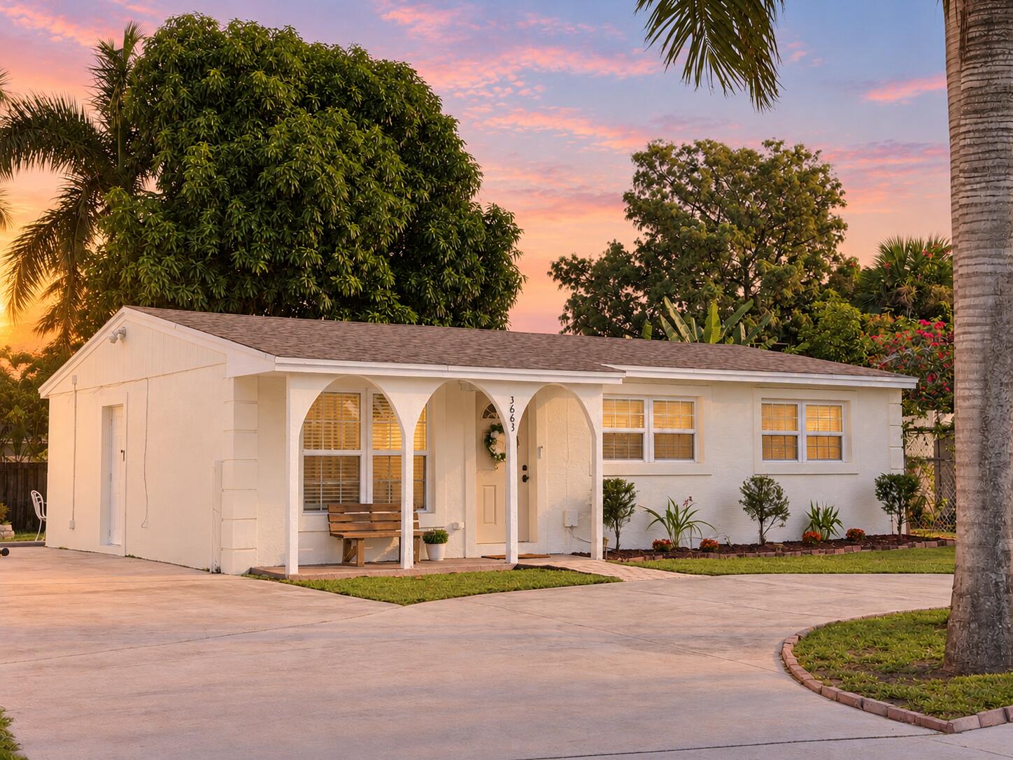 3663 Everglades Road