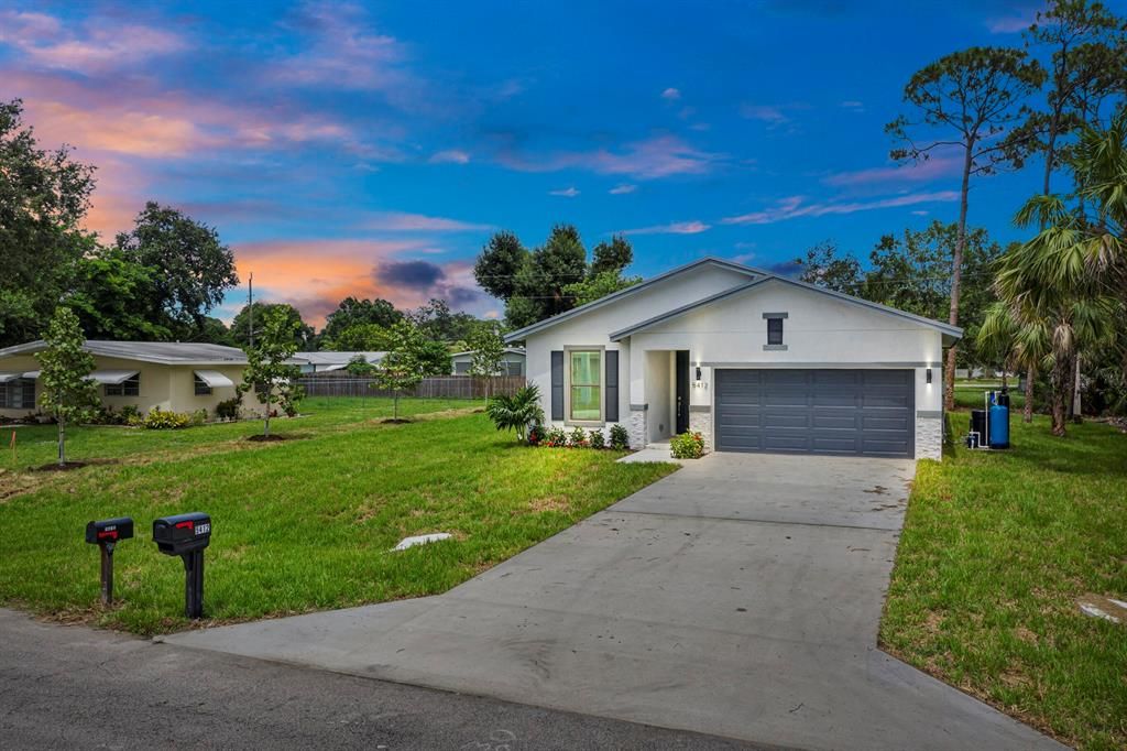 Photo of 7808 Hamilton Avenue, Fort Pierce, FL 34951 (MLS # R10829499)