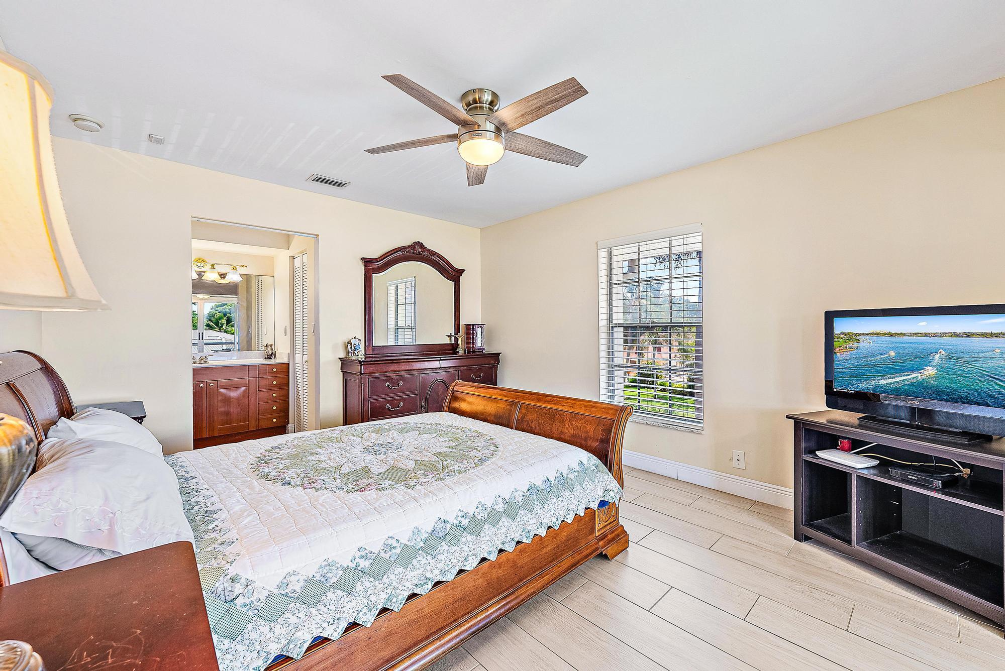 TAMBERLANE 5 CONDO - Residential