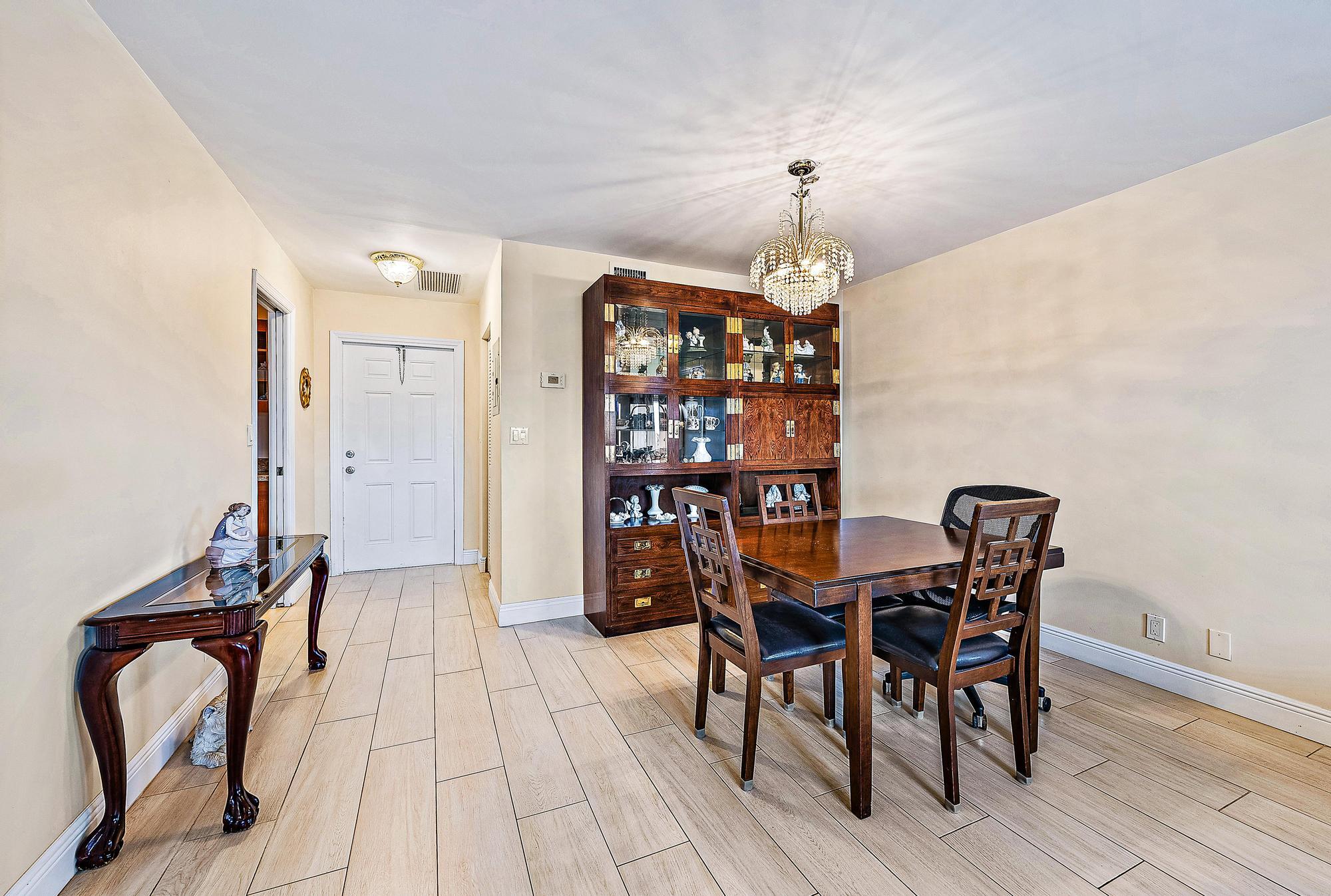 5560 Tamberlane Circle 327