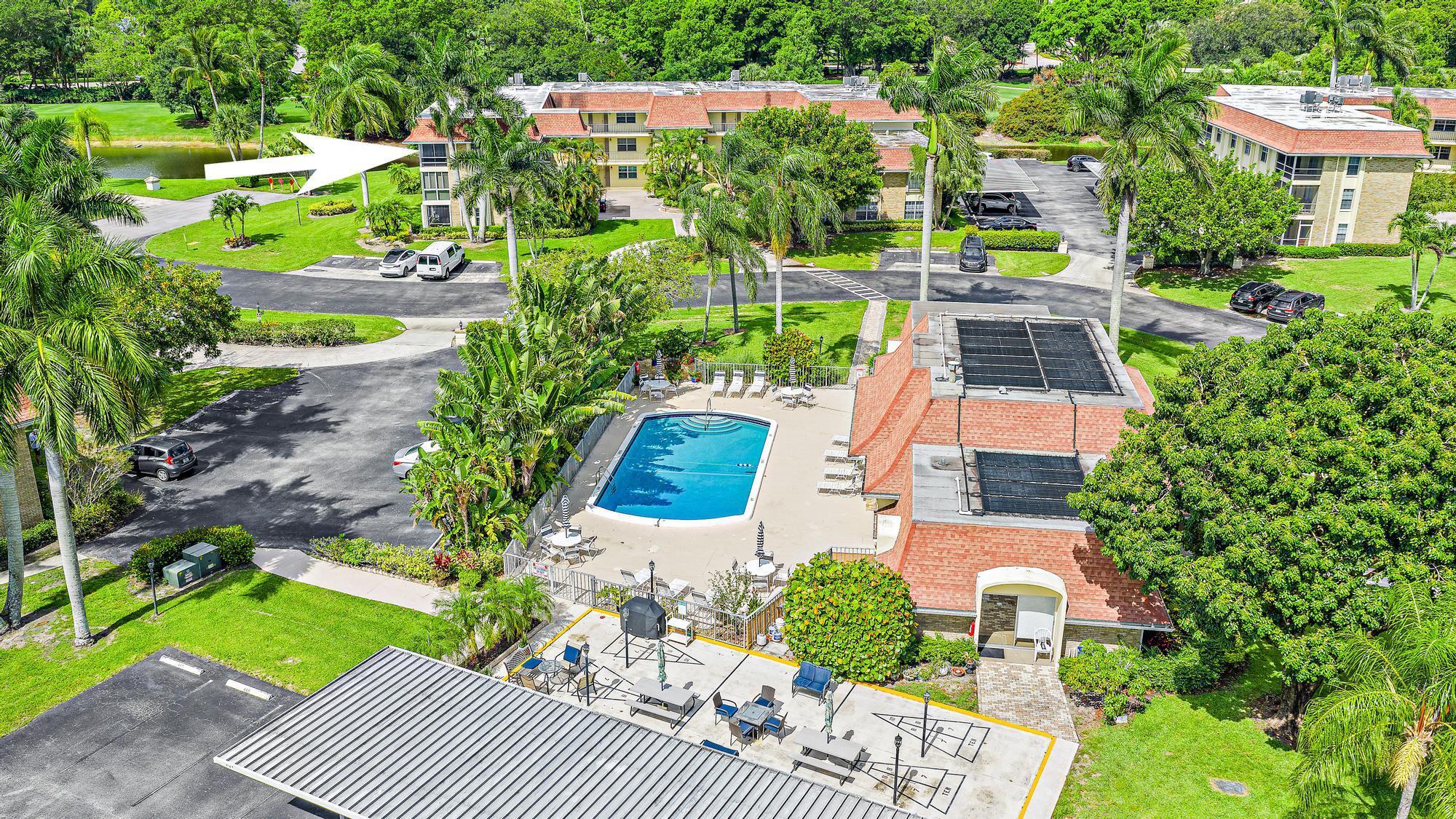 TAMBERLANE 5 CONDO - Residential