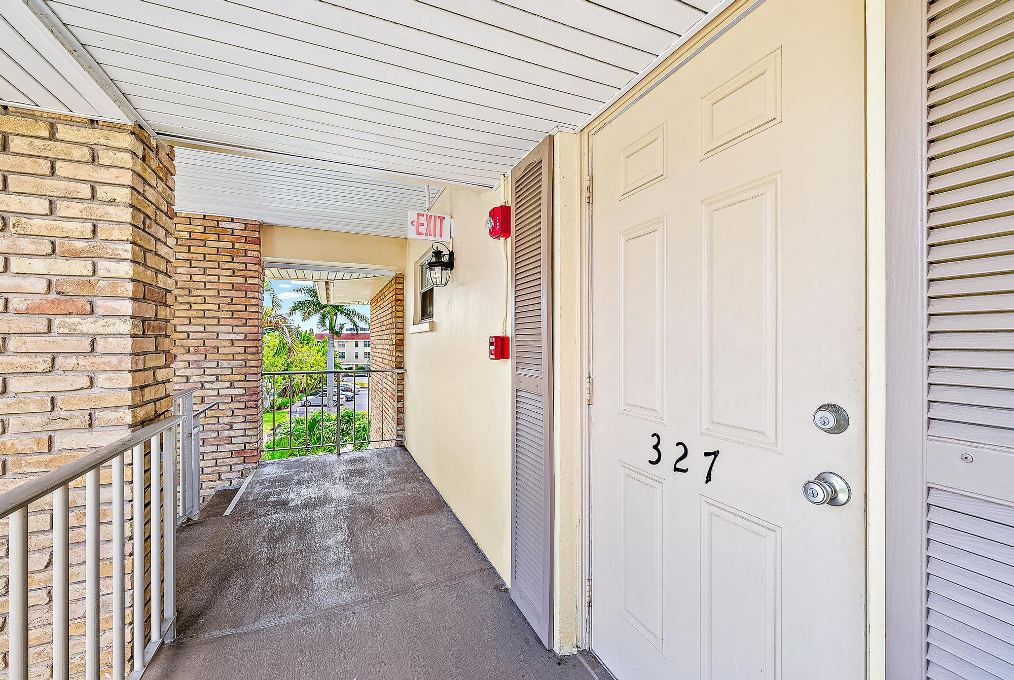 5560 Tamberlane Circle 327