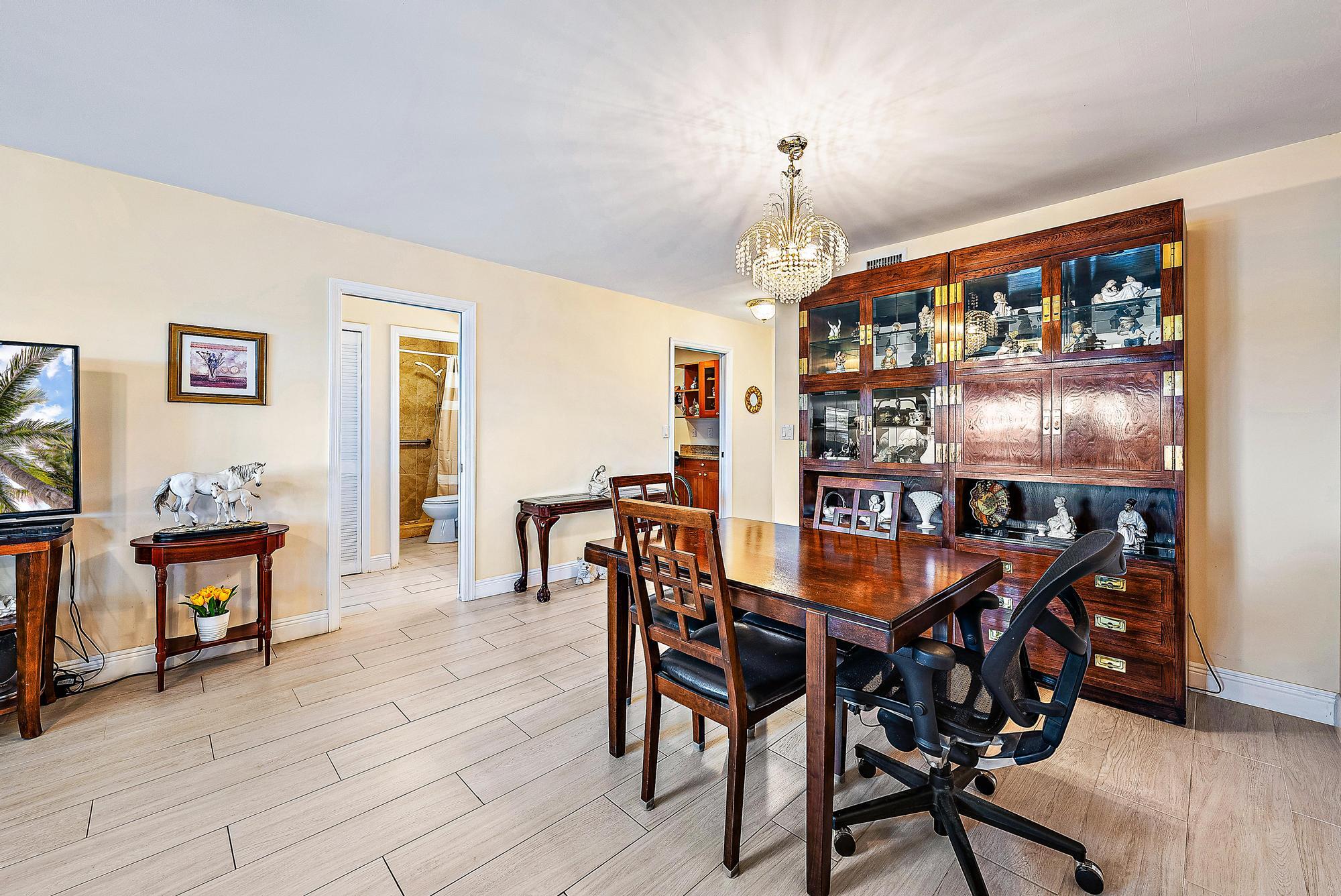 5560 Tamberlane Circle 327