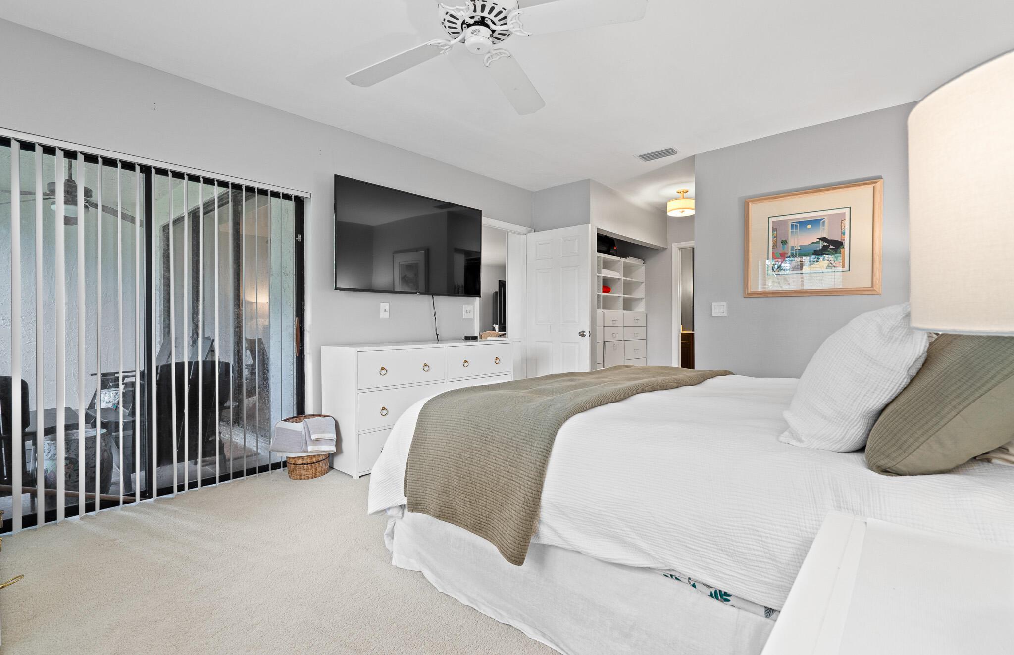 DUNBAR WOODS CONDO 4 - Residential