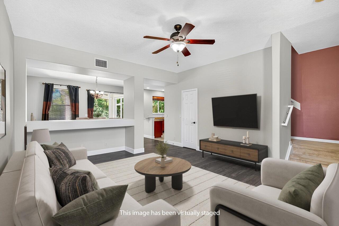 CARRIAGE LAKE AT VERO PD - Residential