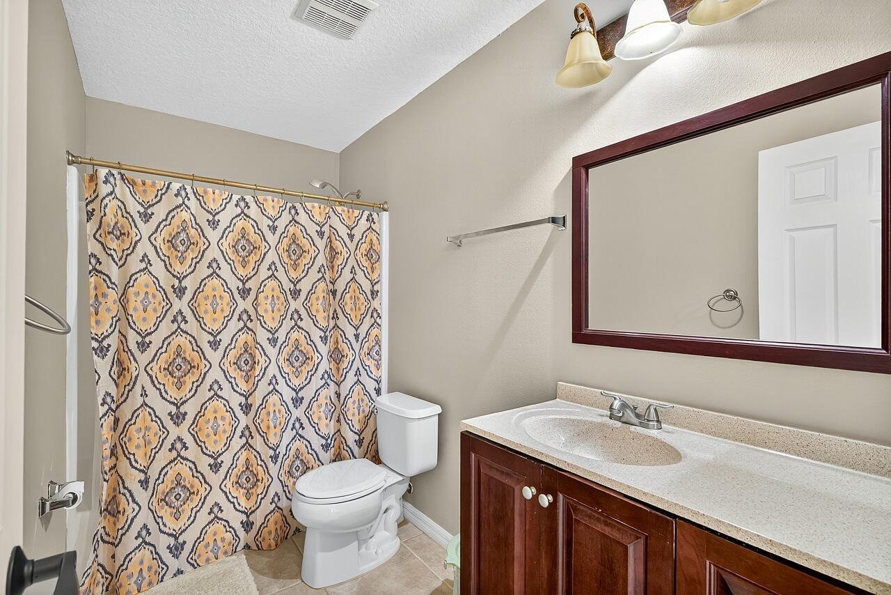 CARRIAGE LAKE AT VERO PD - Residential