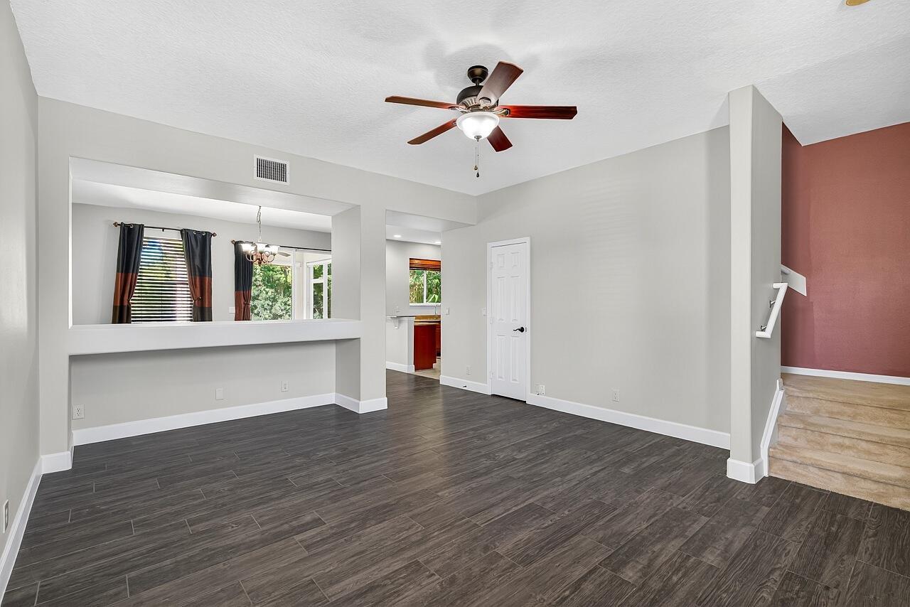 CARRIAGE LAKE AT VERO PD - Residential