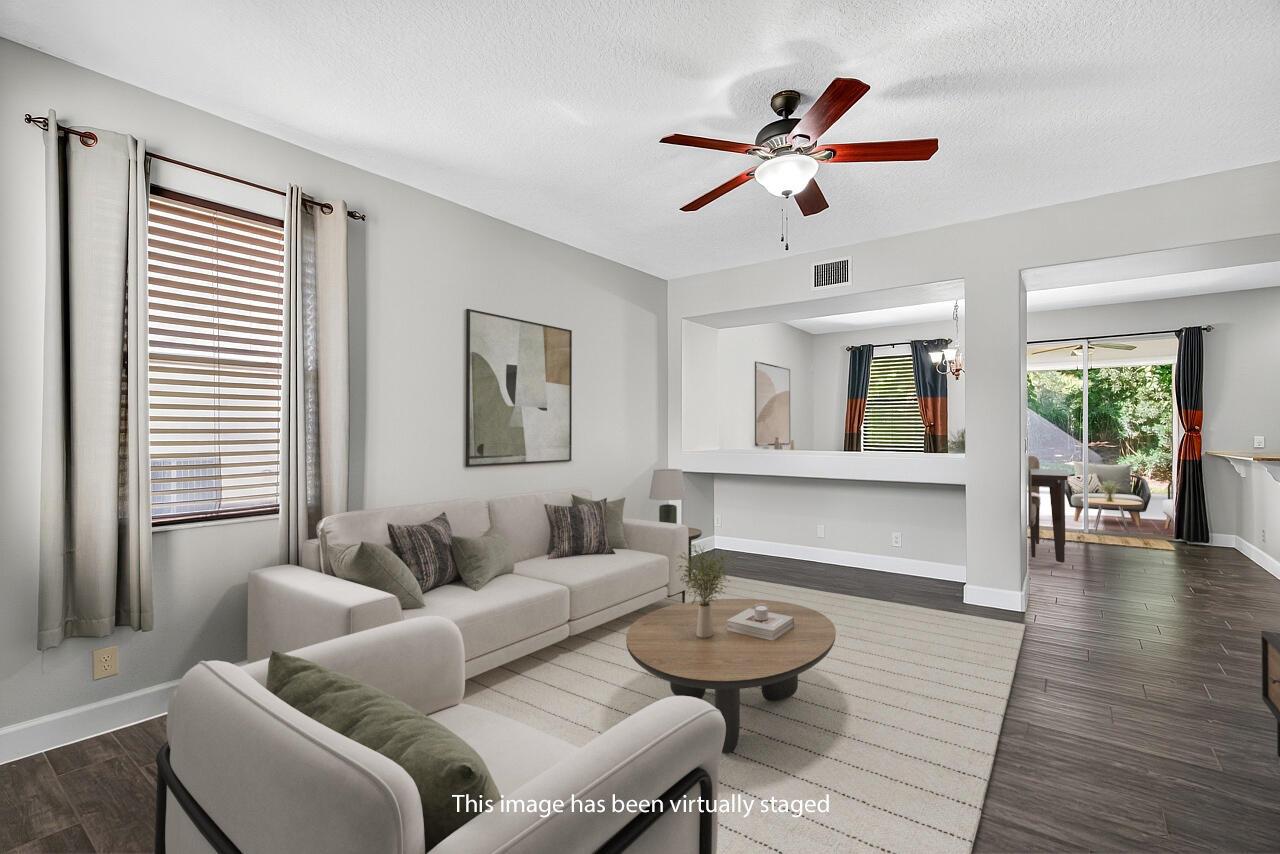 CARRIAGE LAKE AT VERO PD - Residential