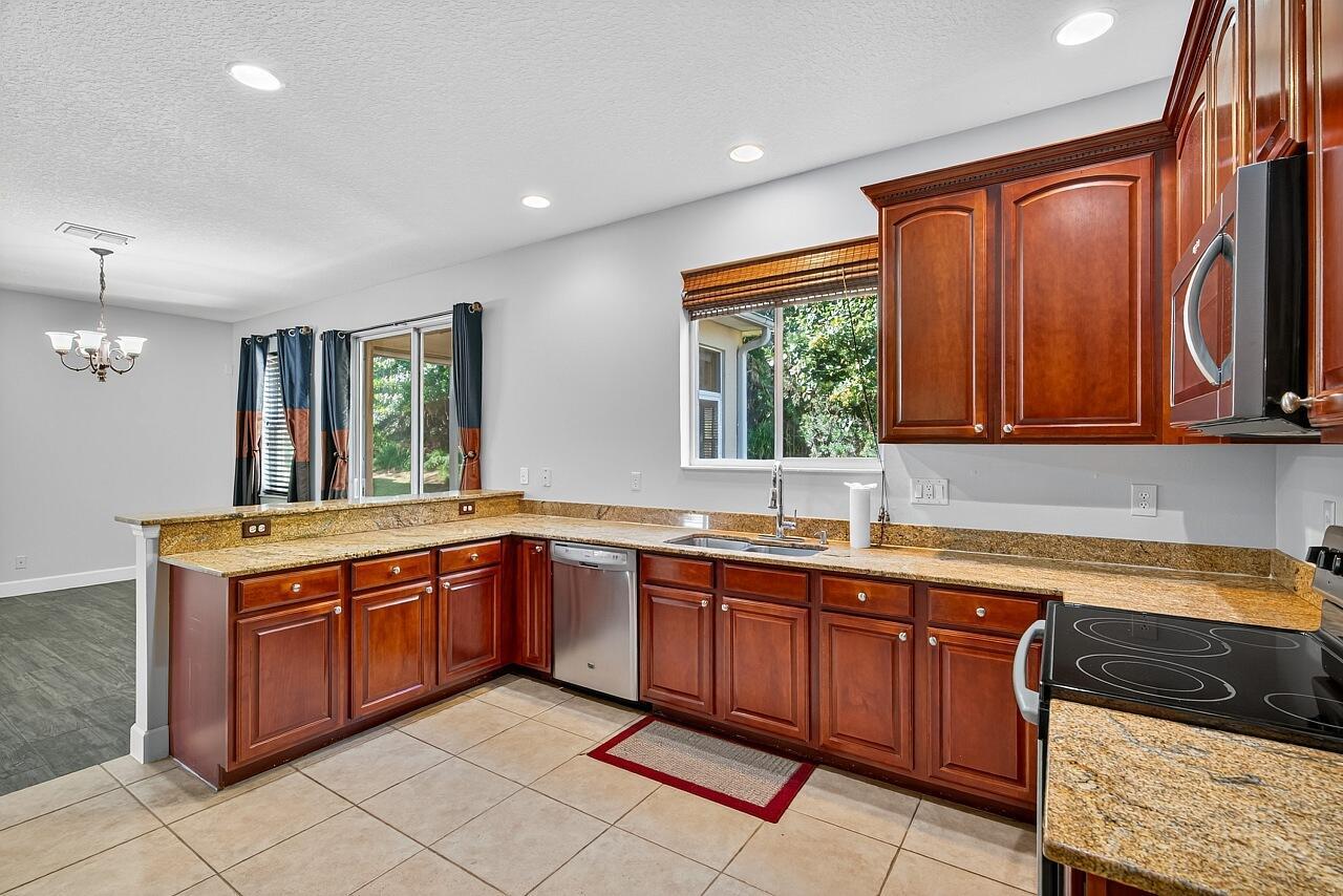 CARRIAGE LAKE AT VERO PD - Residential