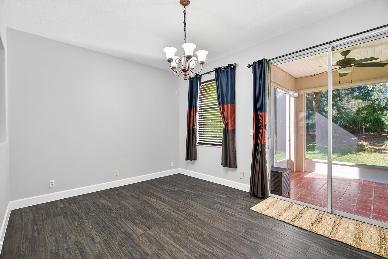 CARRIAGE LAKE AT VERO PD - Residential