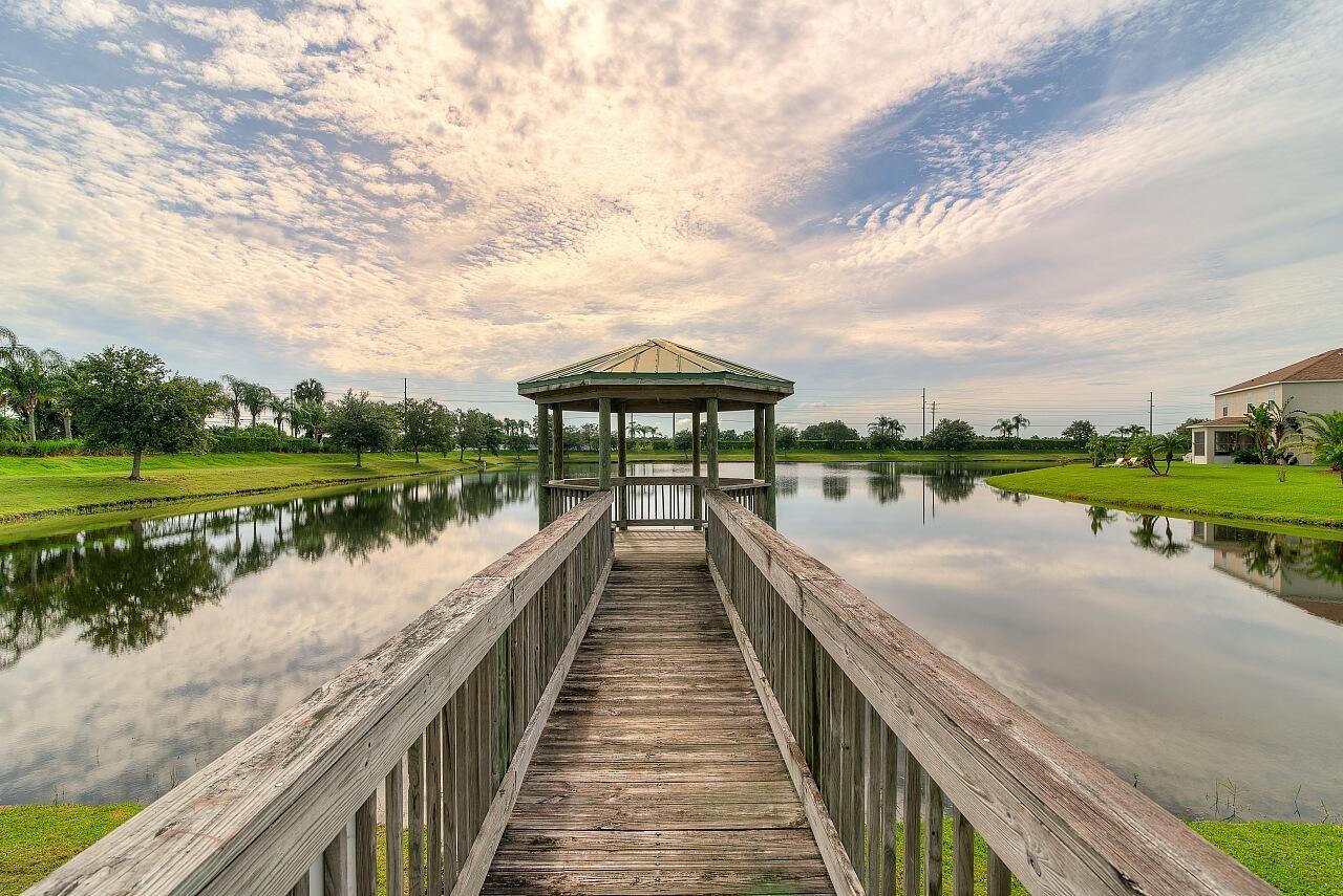 CARRIAGE LAKE AT VERO PD - Residential