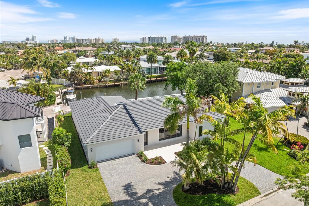 Photo of 3111 NE 55th Street, Fort Lauderdale, FL 33308 (MLS # B26013932)