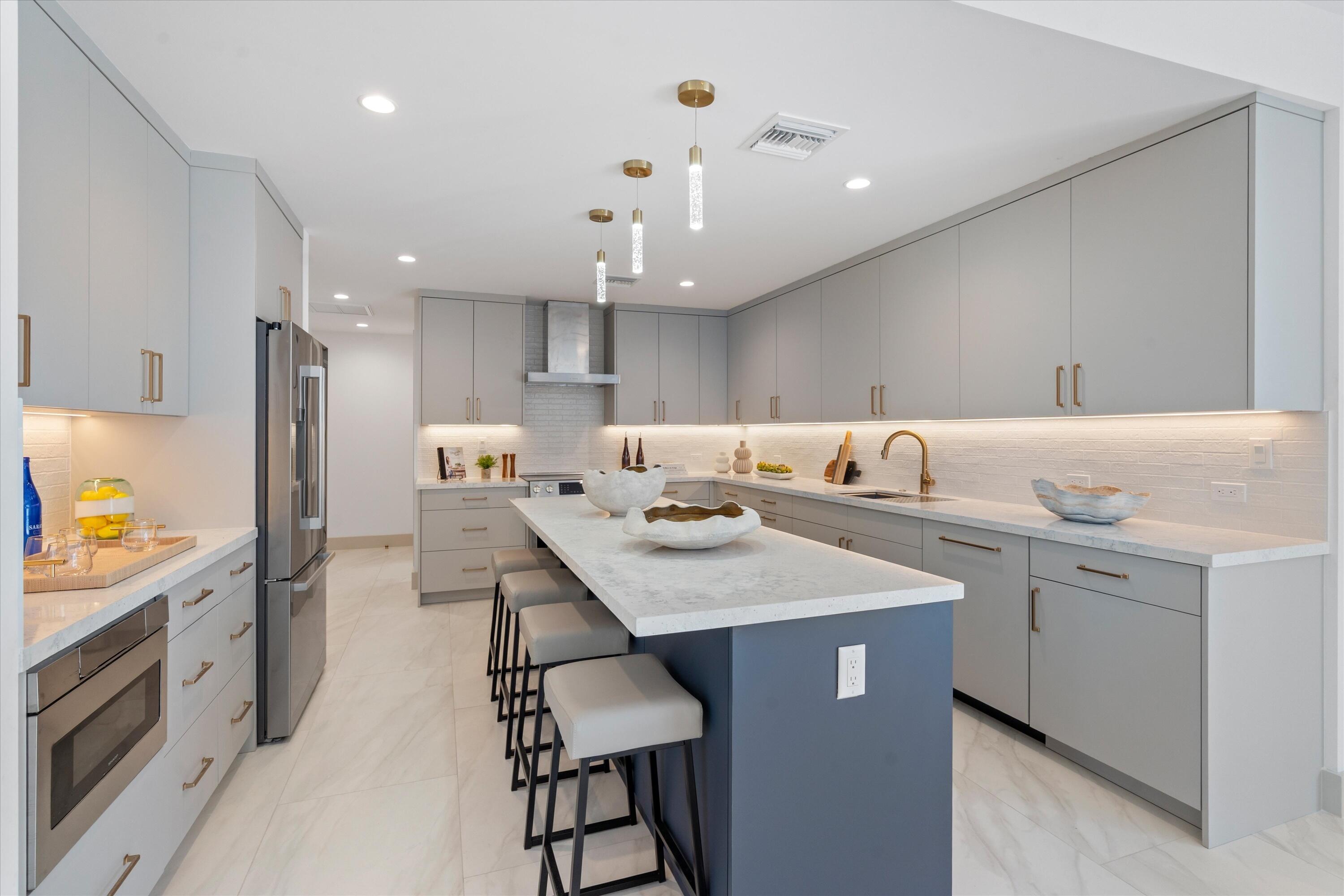 LANDINGS FIRST SEC - Residential