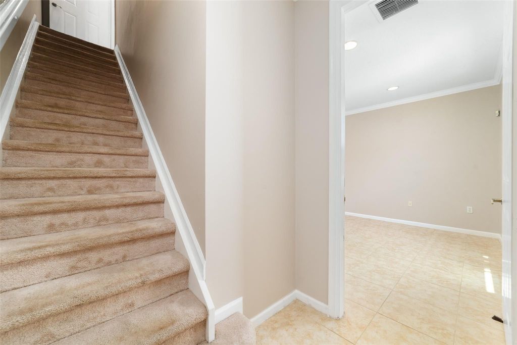 Photo of 1323 Via De Pepi, Boynton Beach, FL 33426 (MLS # F10516310)