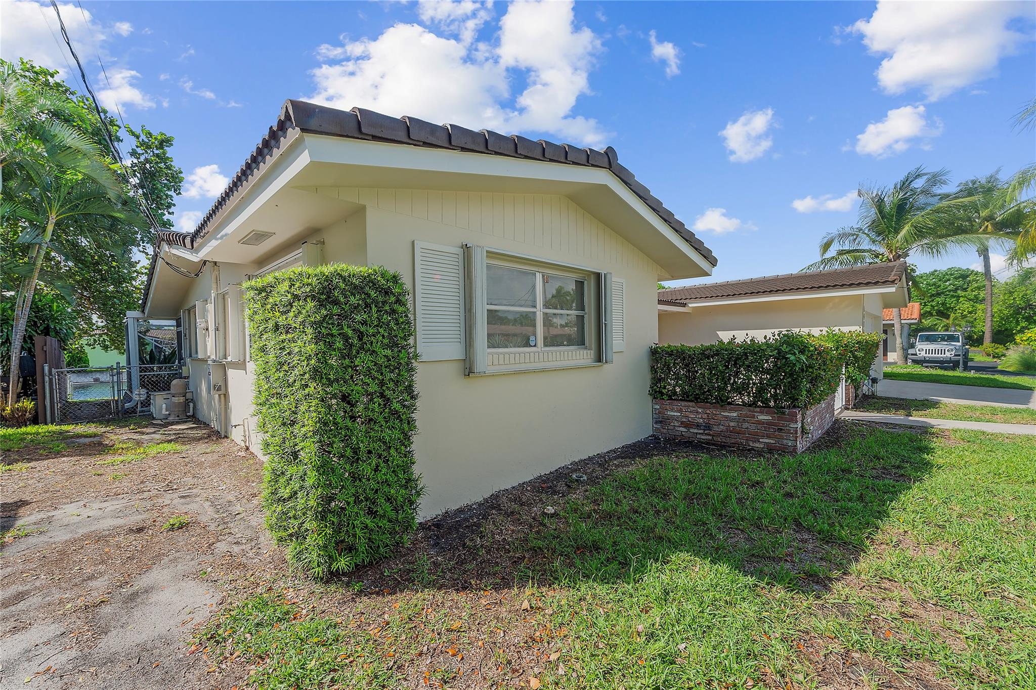 1430 NE 57th Ct