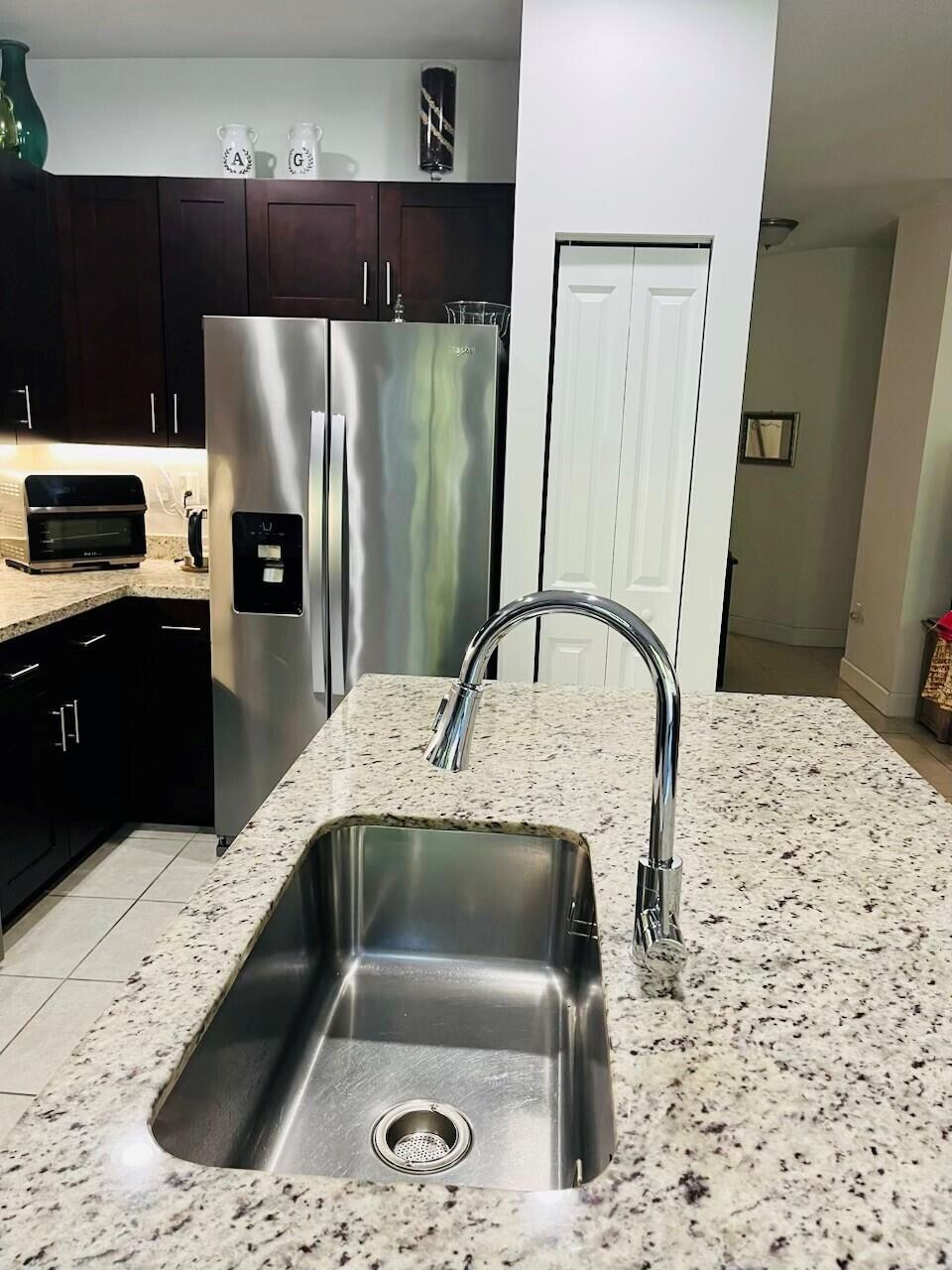 CENTRAL PARC - Residential Lease