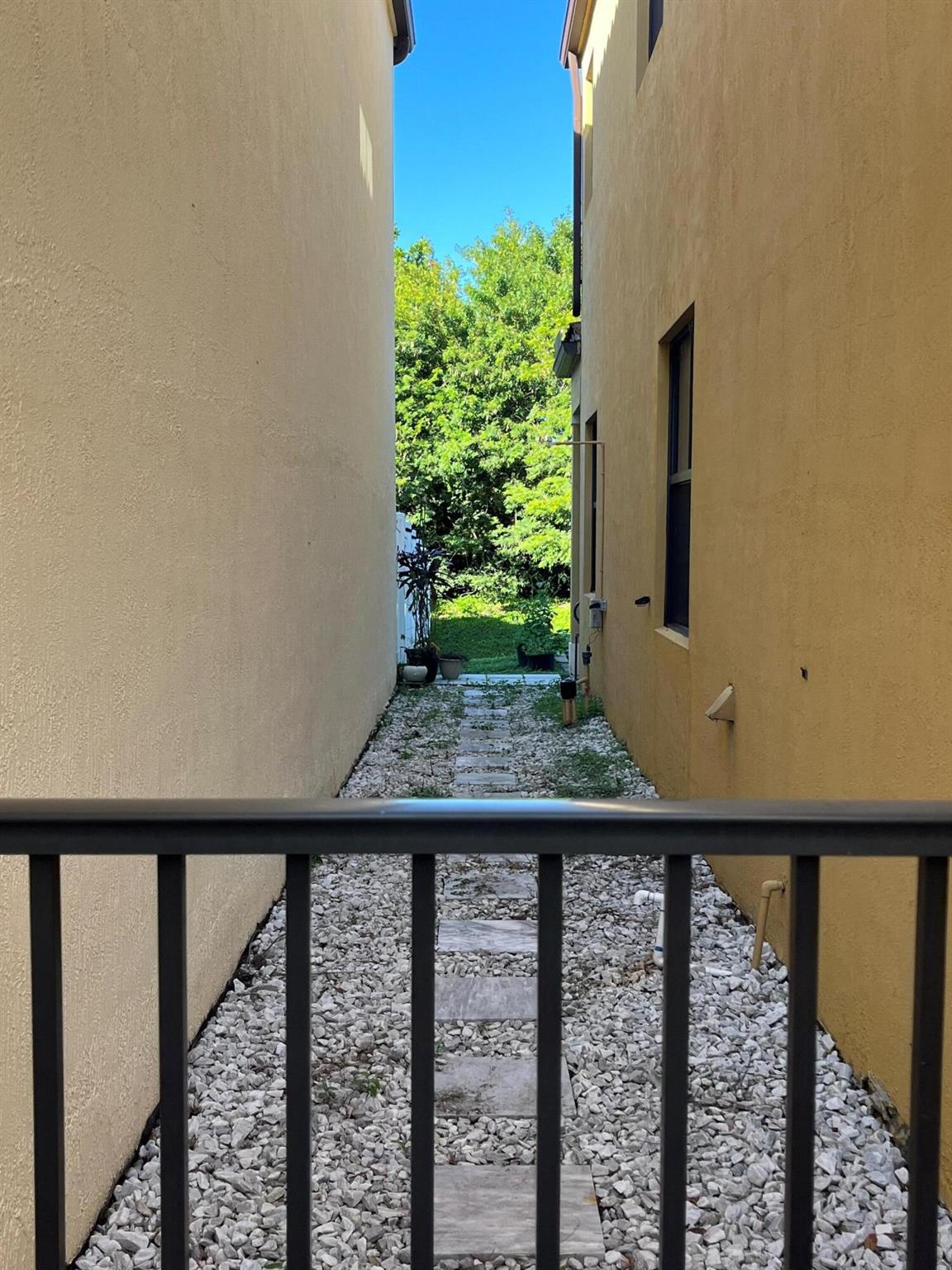 CENTRAL PARC - Residential Lease