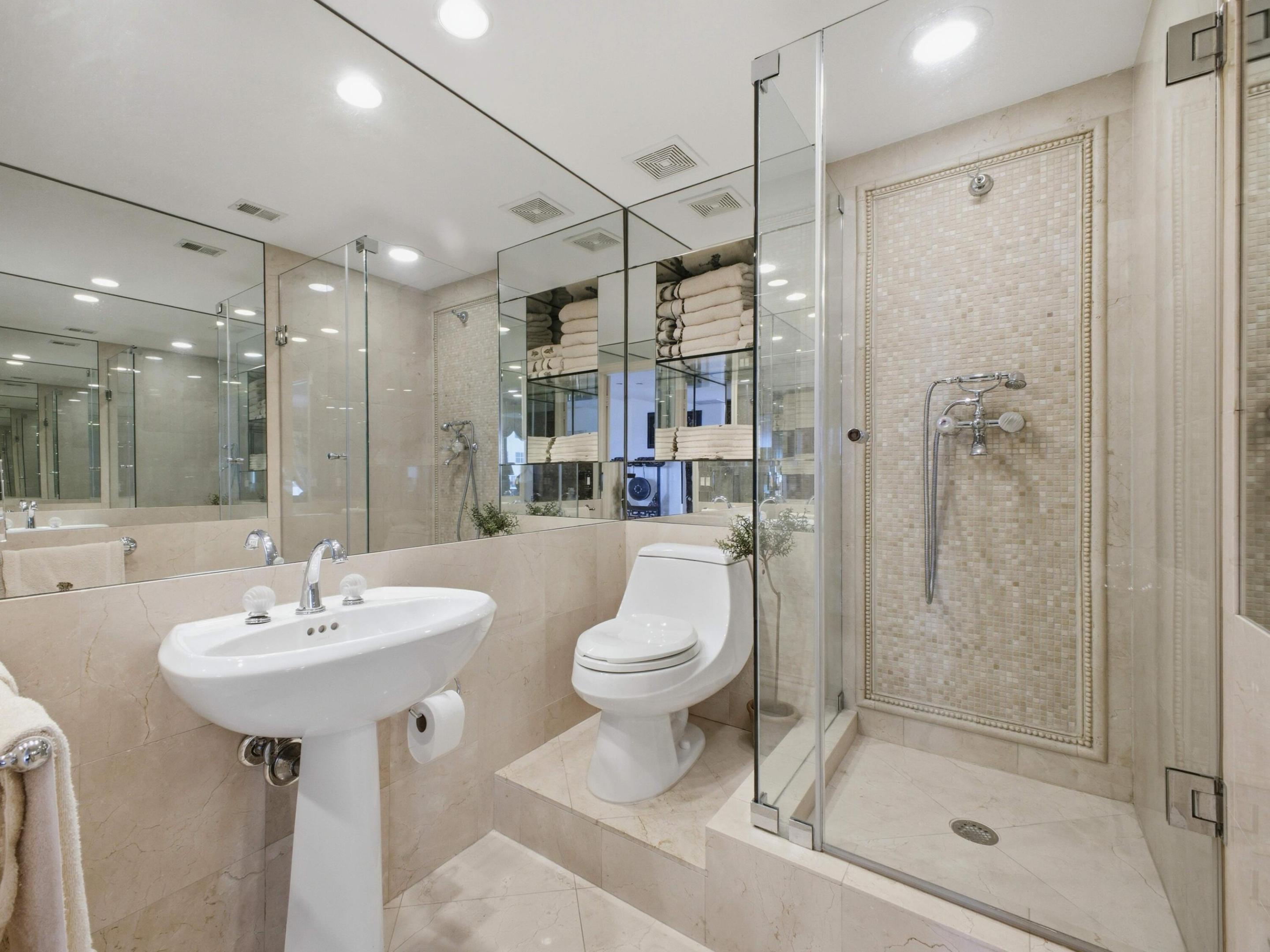 LHERMITAGE II CONDOMINIUM - Residential