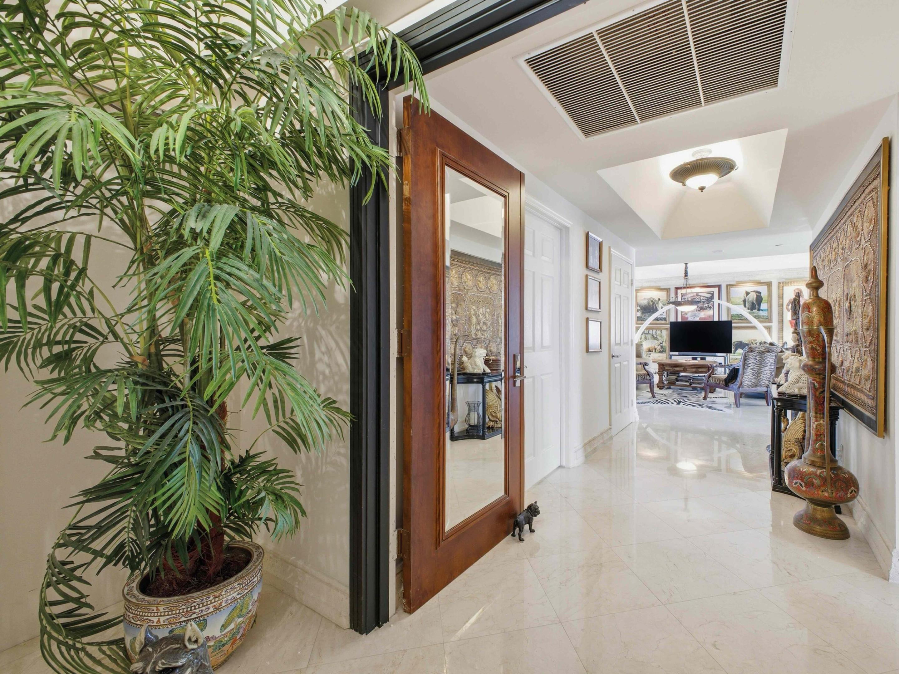 LHERMITAGE II CONDOMINIUM - Residential
