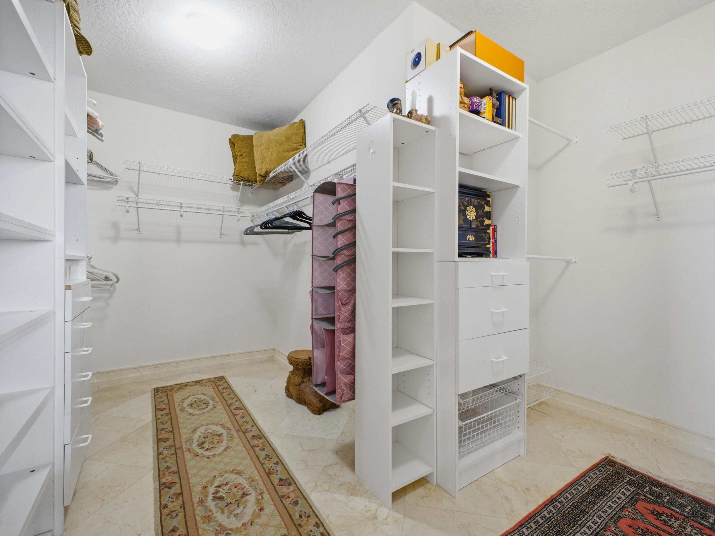 LHERMITAGE II CONDOMINIUM - Residential