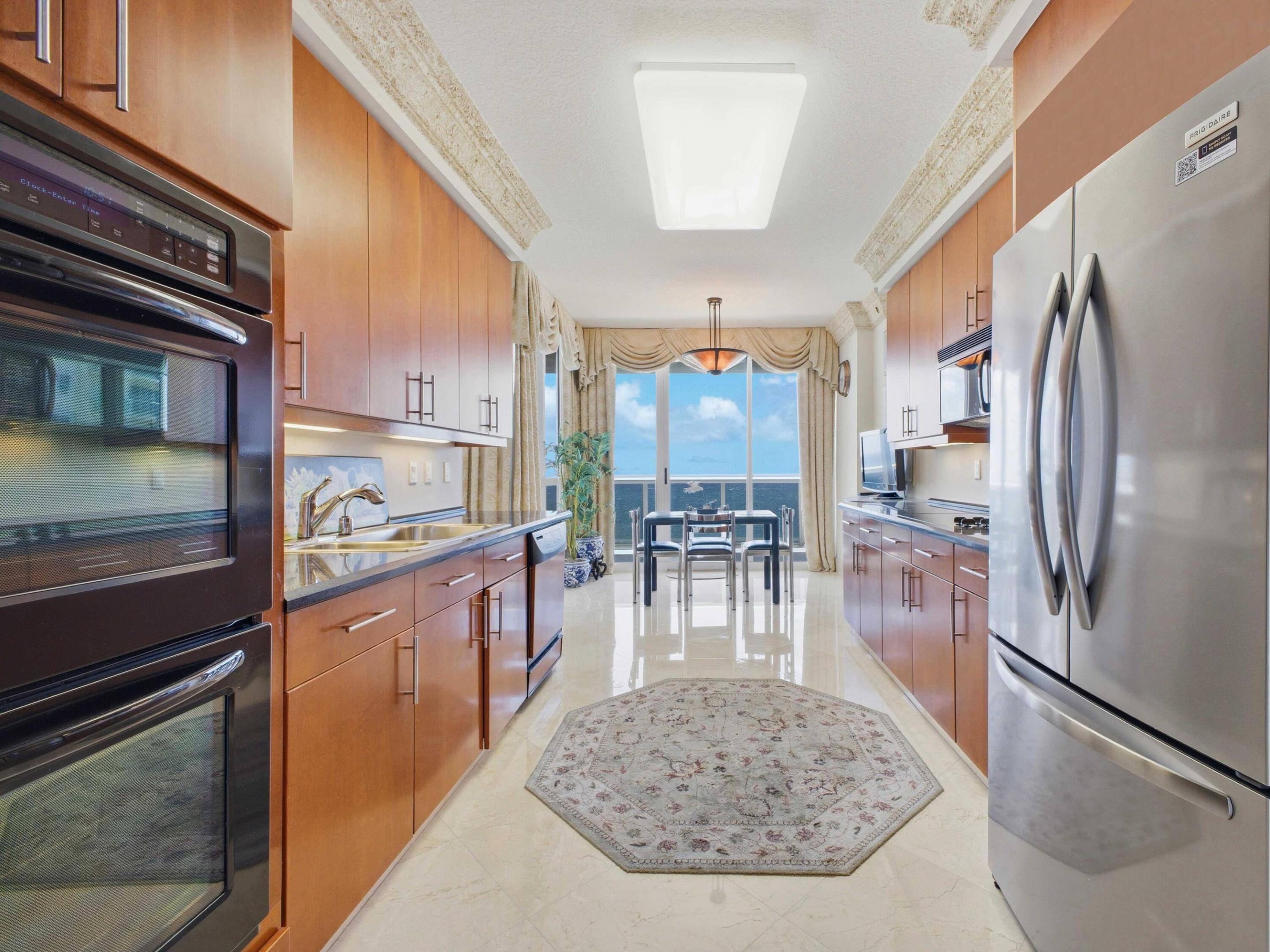 LHERMITAGE II CONDOMINIUM - Residential