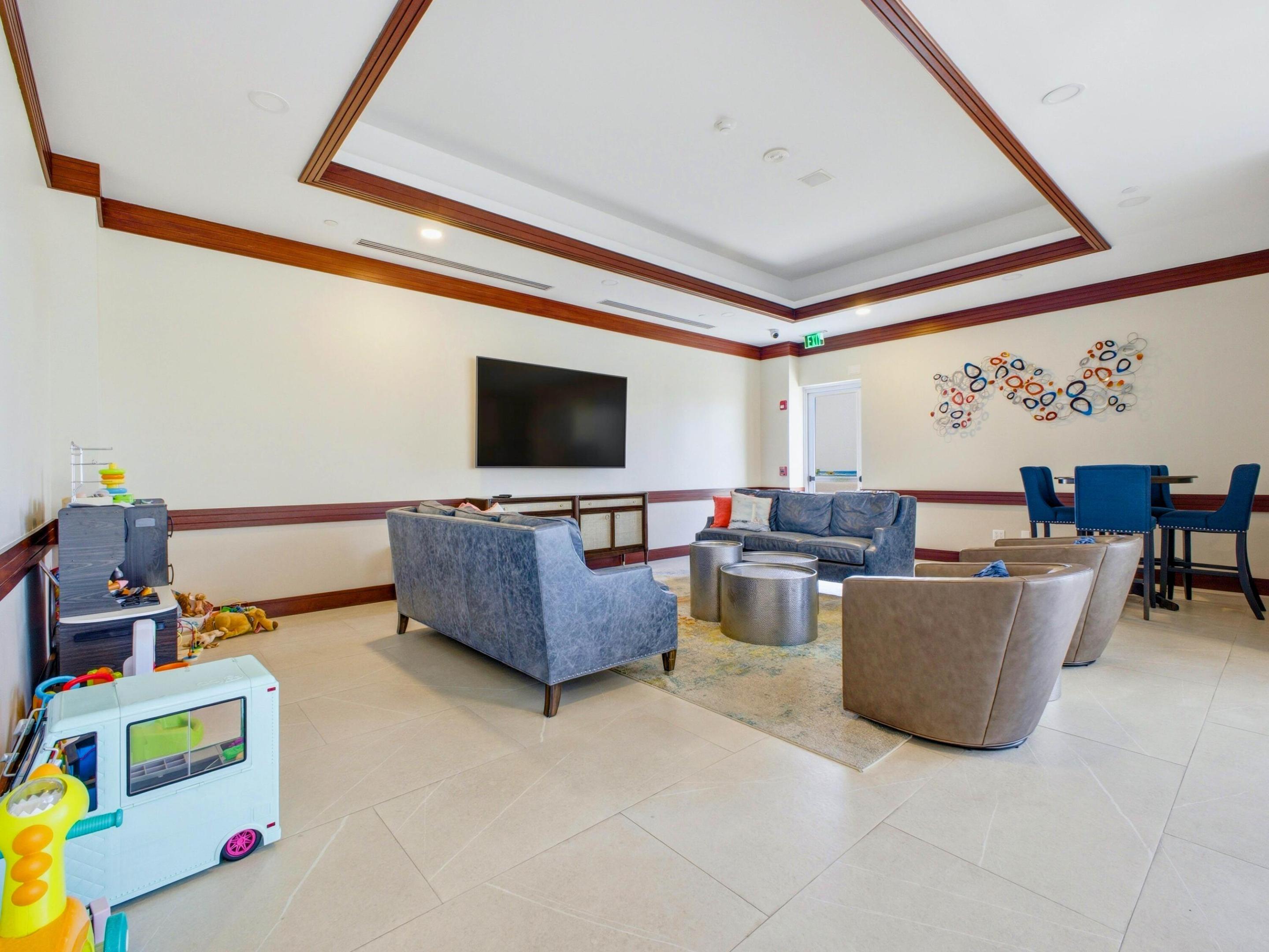 LHERMITAGE II CONDOMINIUM - Residential