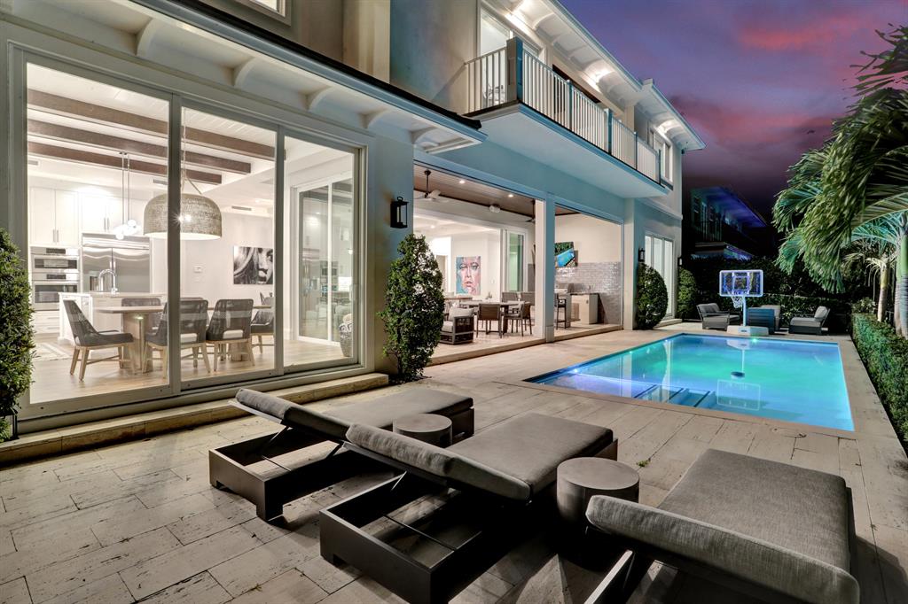 VENETIAN ISLES 1ST SEC - Residential