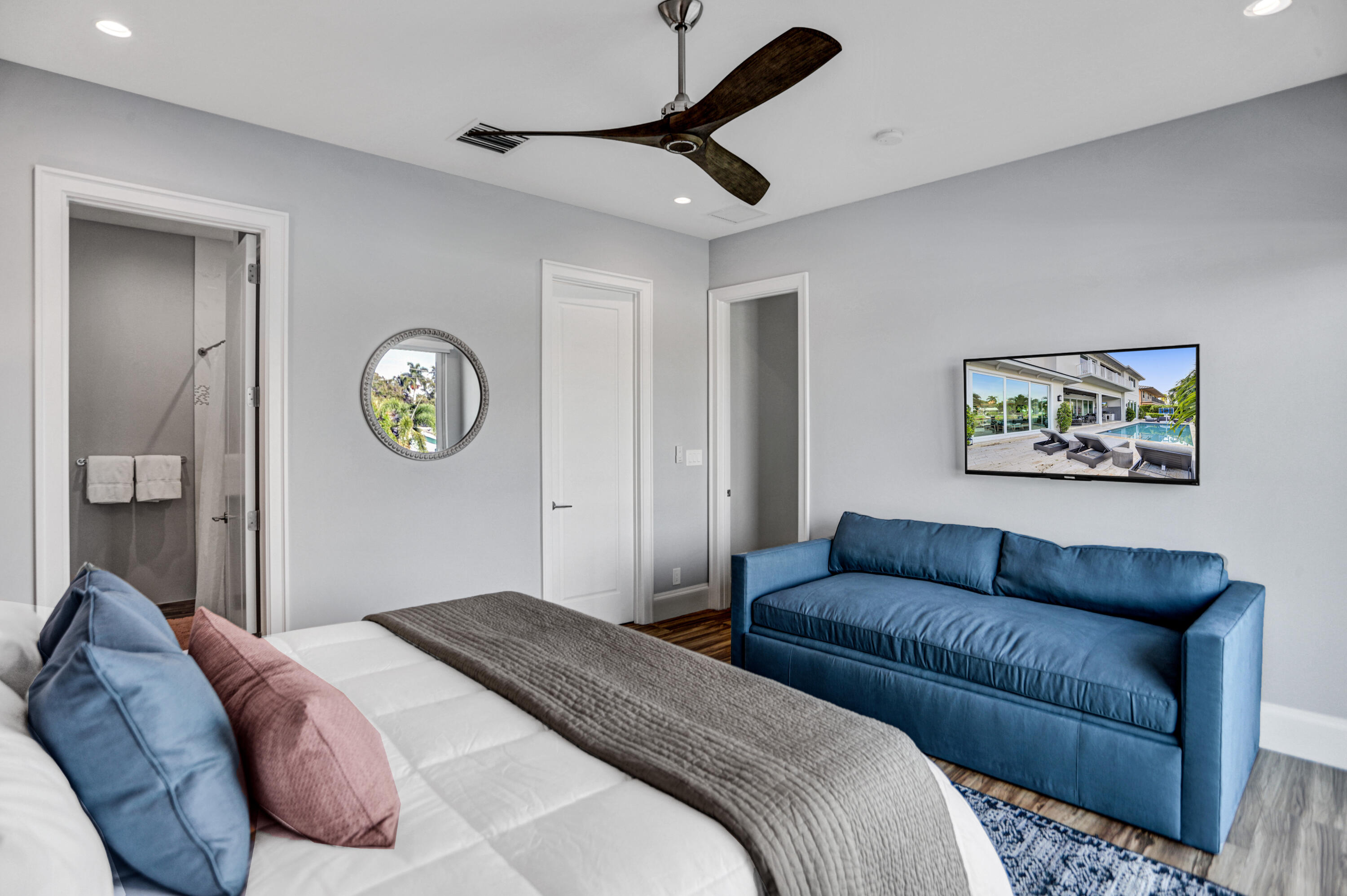 VENETIAN ISLES 1ST SEC - Residential