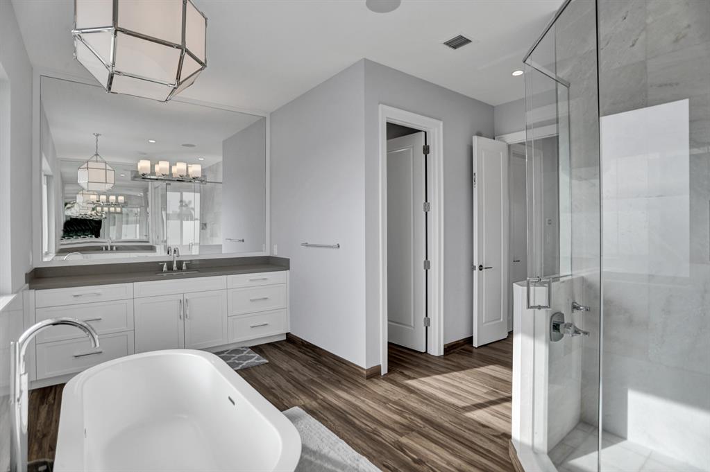 VENETIAN ISLES 1ST SEC - Residential