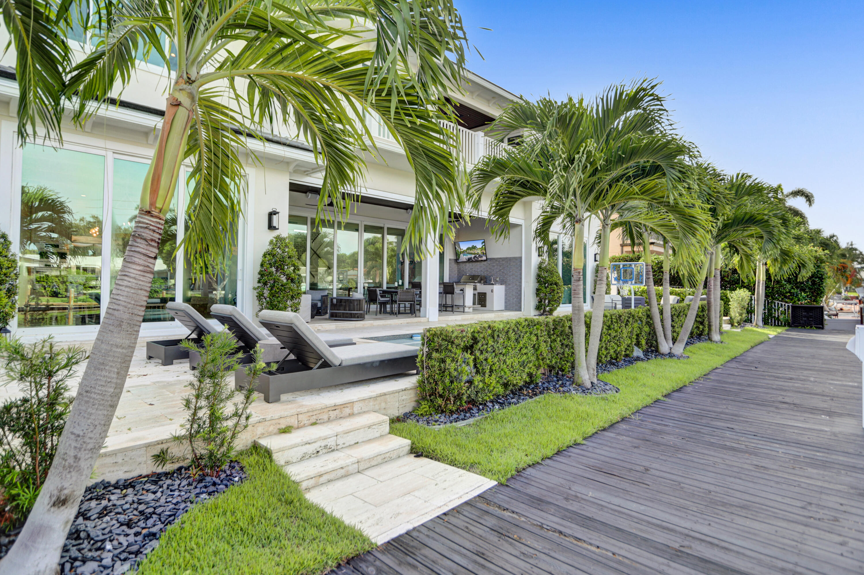 VENETIAN ISLES 1ST SEC - Residential