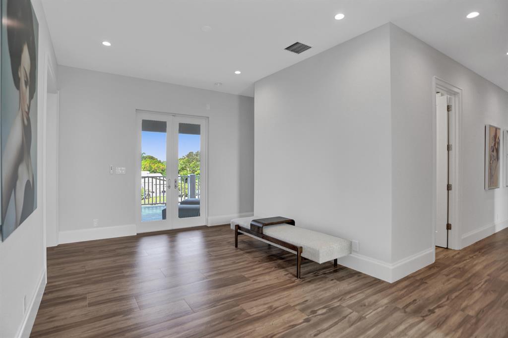 VENETIAN ISLES 1ST SEC - Residential