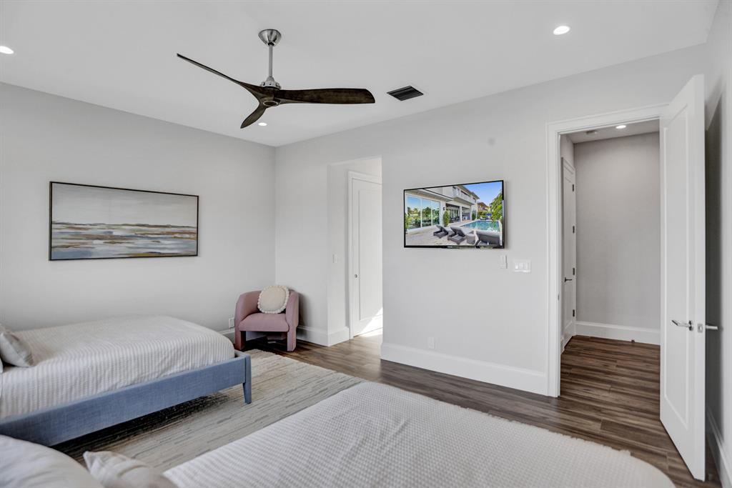 VENETIAN ISLES 1ST SEC - Residential