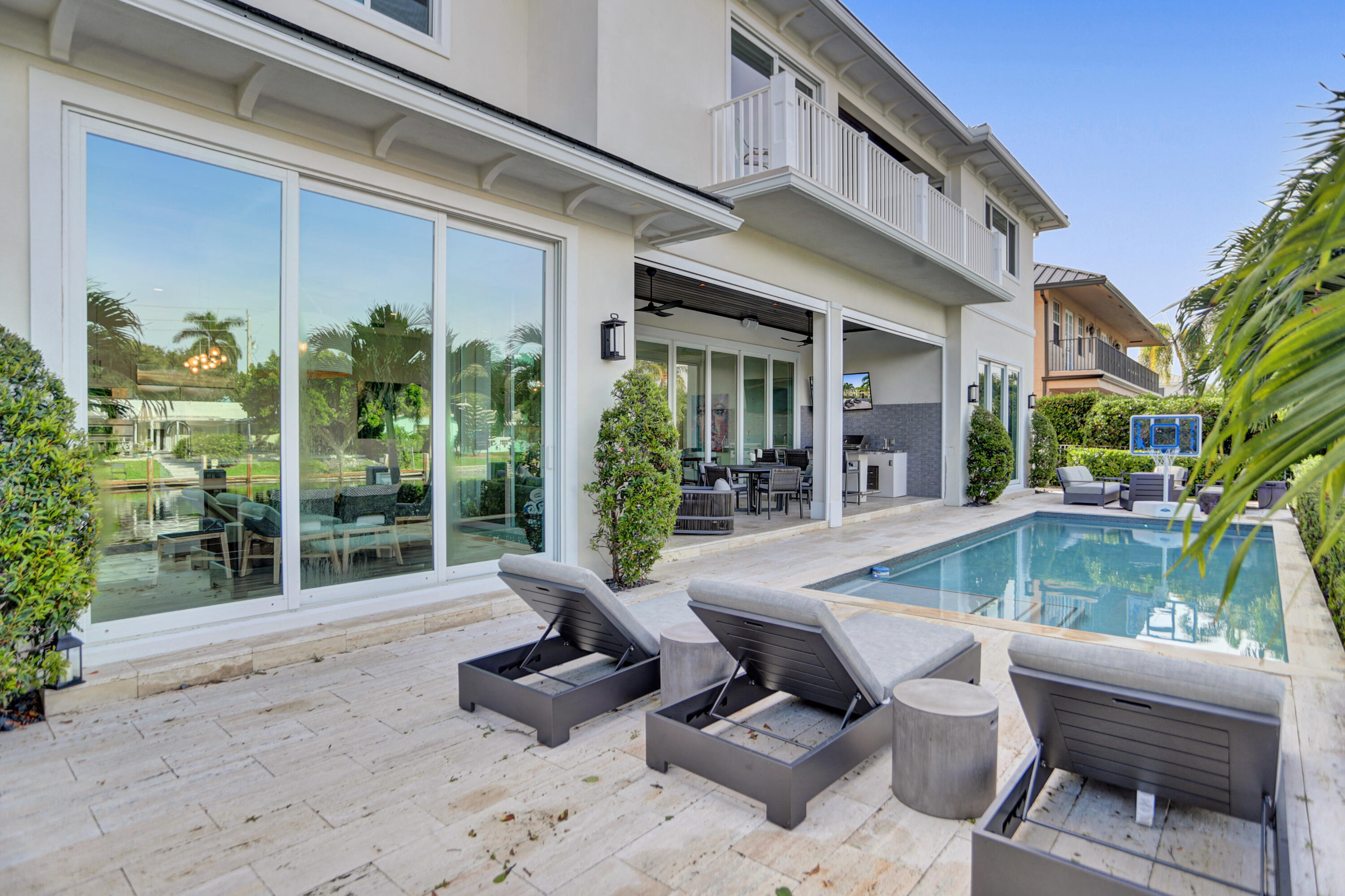 VENETIAN ISLES 1ST SEC - Residential