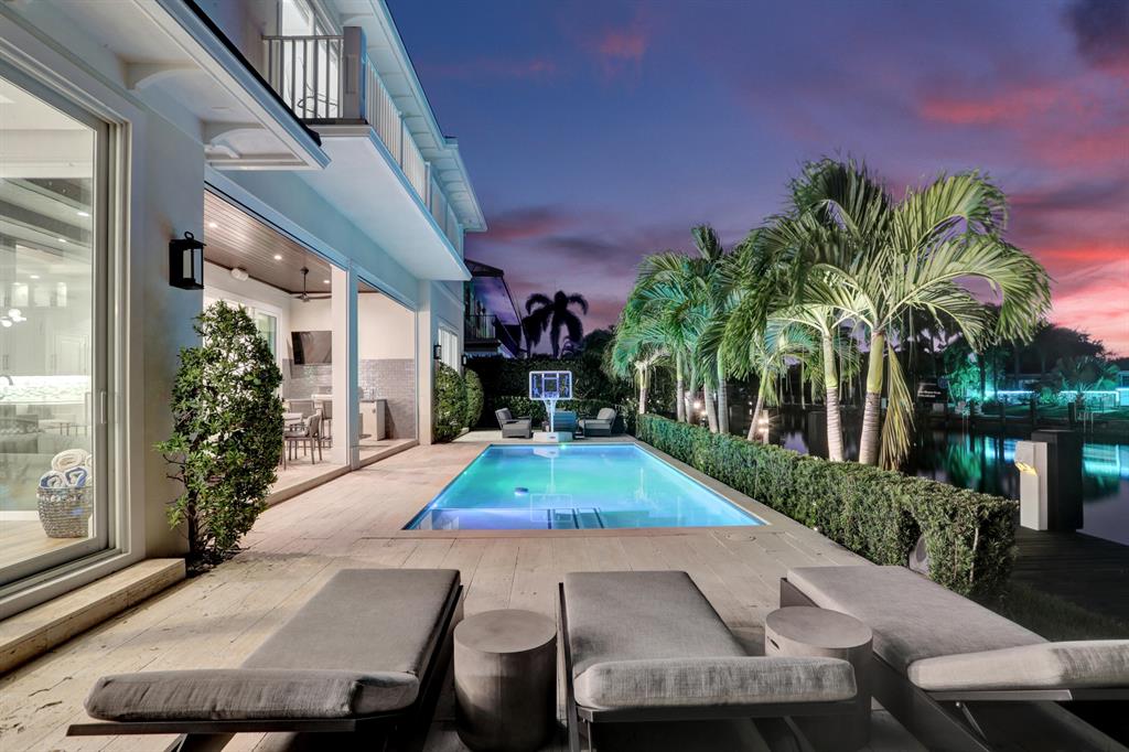 VENETIAN ISLES 1ST SEC - Residential